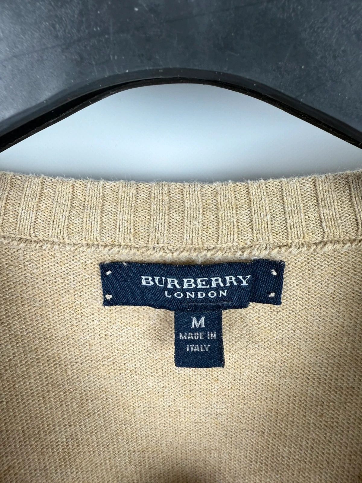Burberry Burberry Vintage Men Pullover Cotton V-Neck Italy size M Size US M / EU 48-50 / 2 - 5 Thumbnail