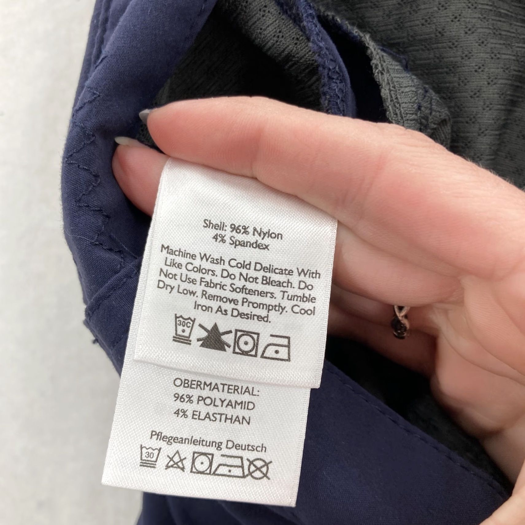 Eddie Bauer VINTAGE Eddie Bauer Travex Pants Womens 2 Navy Blue Hiking Nylon Stretch Outdoor Cargo Pants Women 2 Navy Blue Size 26" / US 2 / IT 38 - 4 Thumbnail