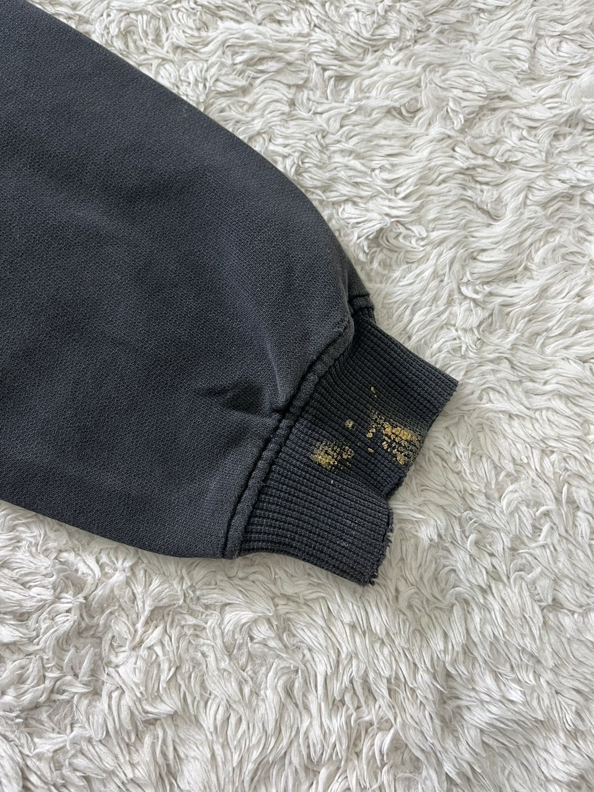 Kanye West × Moschino moschino sunfaded & distressed pullover Size US XL / EU 56 / 4 - 7 Thumbnail