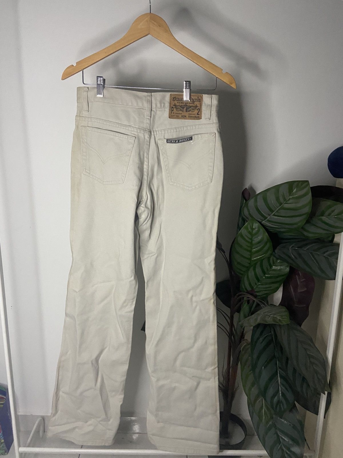 Guns N' Roses GUNS & ROSES JEANS KHAKIS😊❤️ Size US 30 / EU 46 - 2 Thumbnail