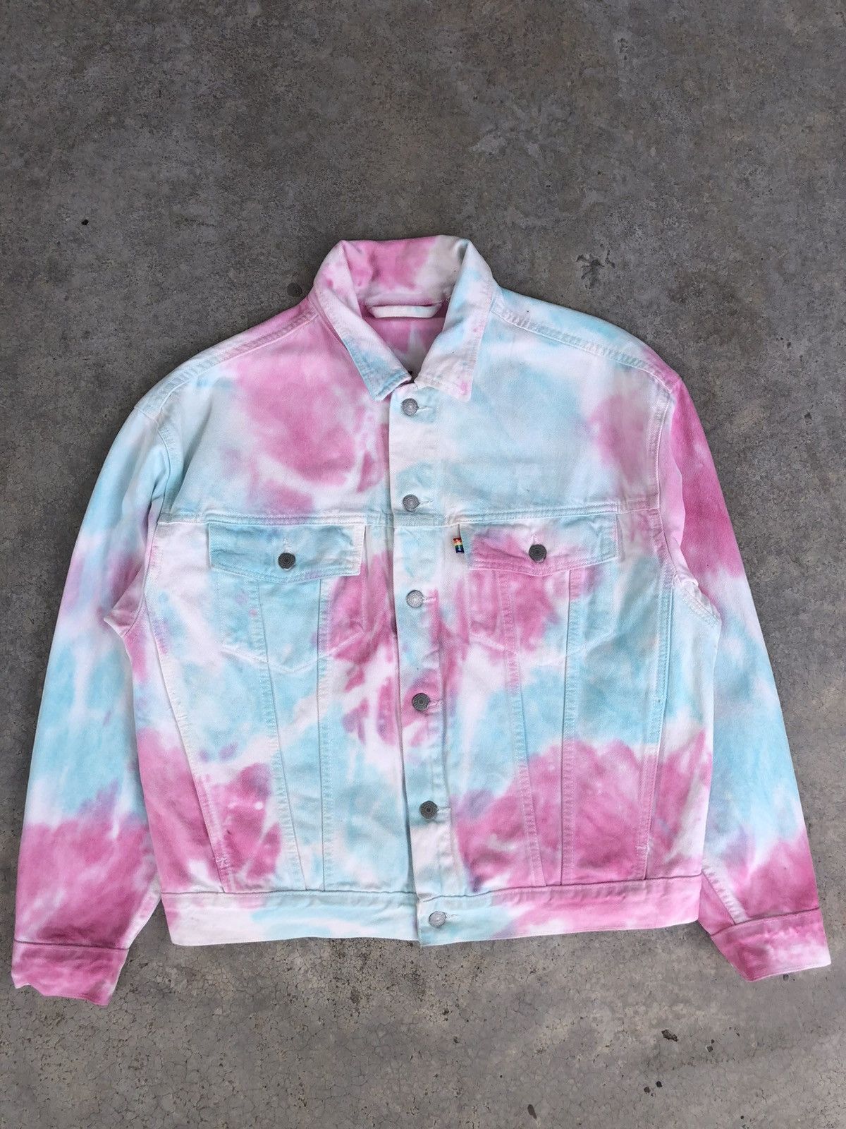 Levi's Levi’s Rainbow Embroidered Denim Jacket Size US M / EU 48-50 / 2 - 1 Thumbnail
