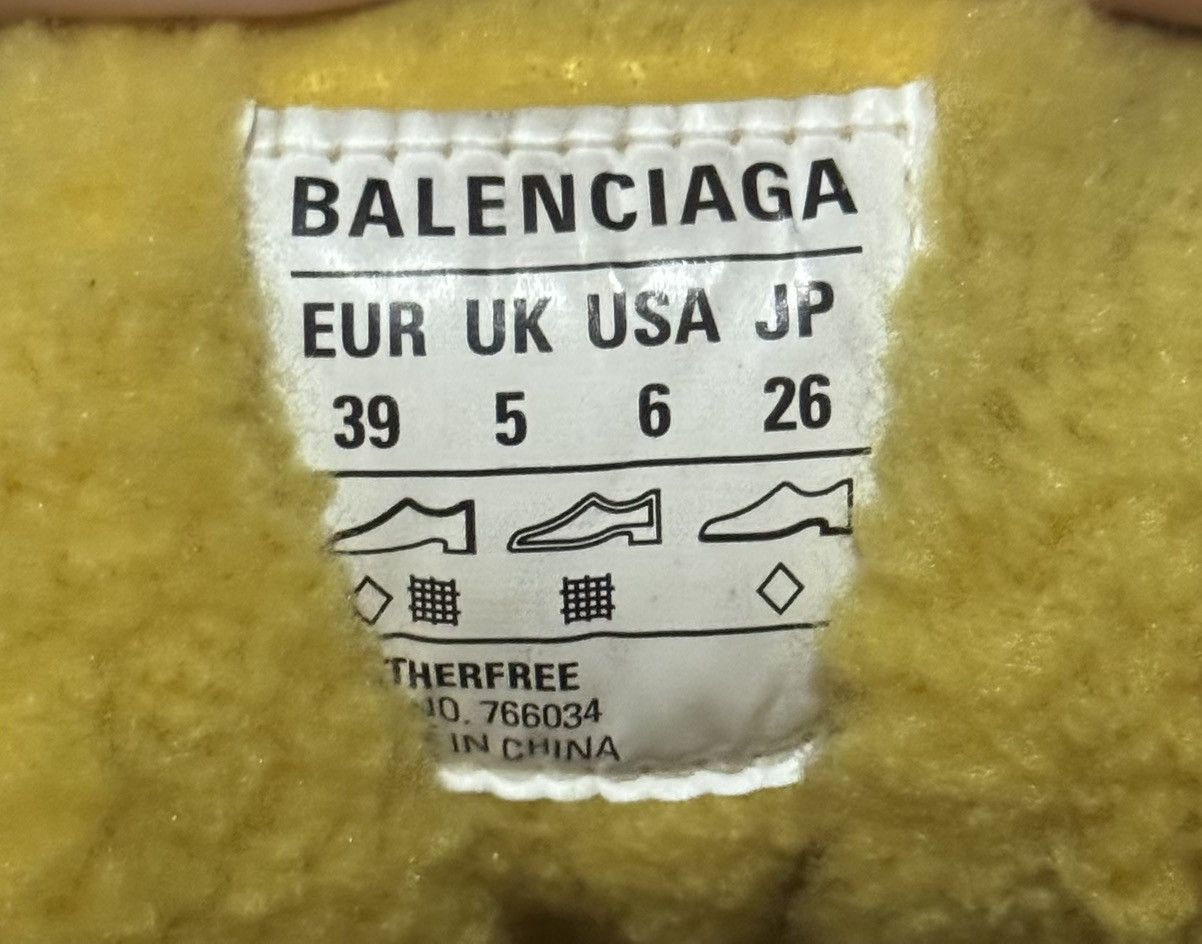 Balenciaga 3xl skiwear Balenciaga RaRE💛 Size US 6.5 / EU 39-40 - 5 Thumbnail