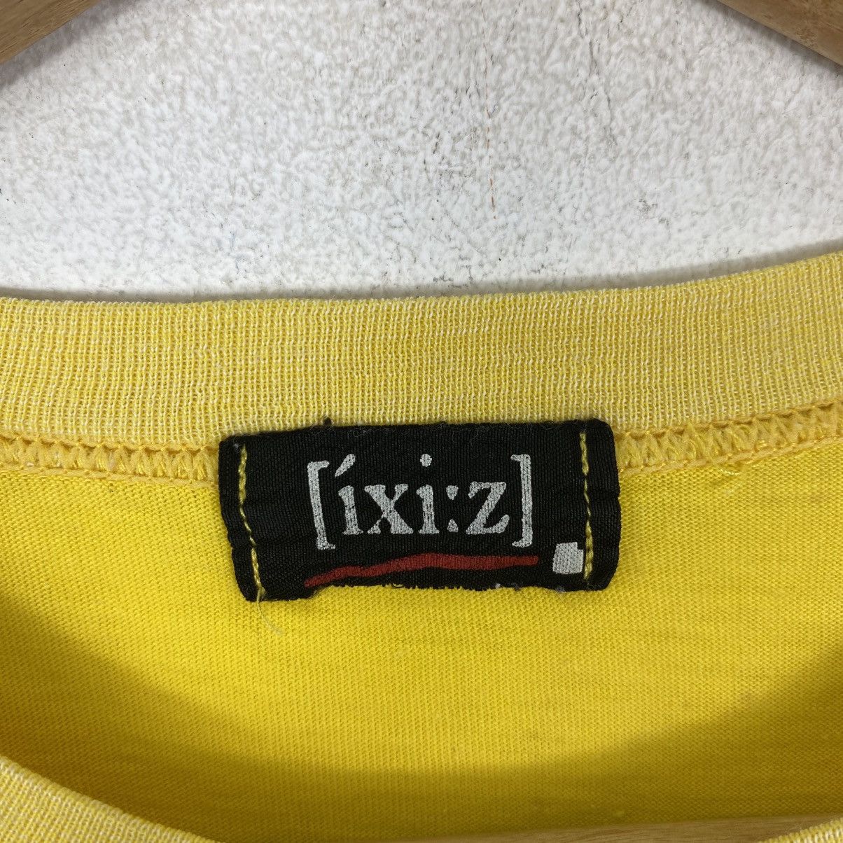 Vintage Vintage íxi:z Japan 90s Streetwear Yellow Graphic Tee Sz M Size US M / EU 48-50 / 2 - 5 Thumbnail