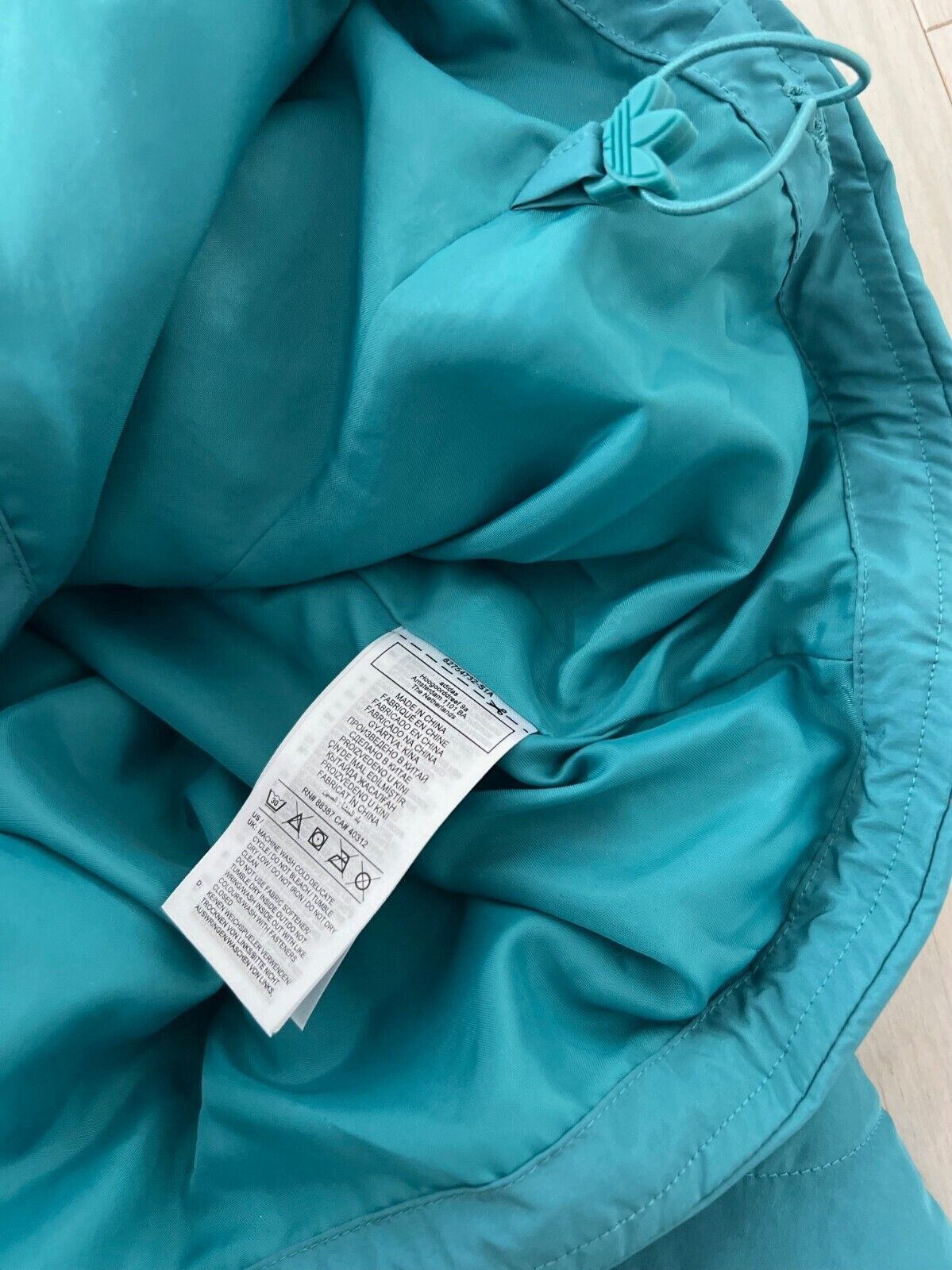Adidas Adidas IM2104 Neuclassics Jacket Arctic Fusion ( M ) Size US M / EU 48-50 / 2 - 7 Thumbnail