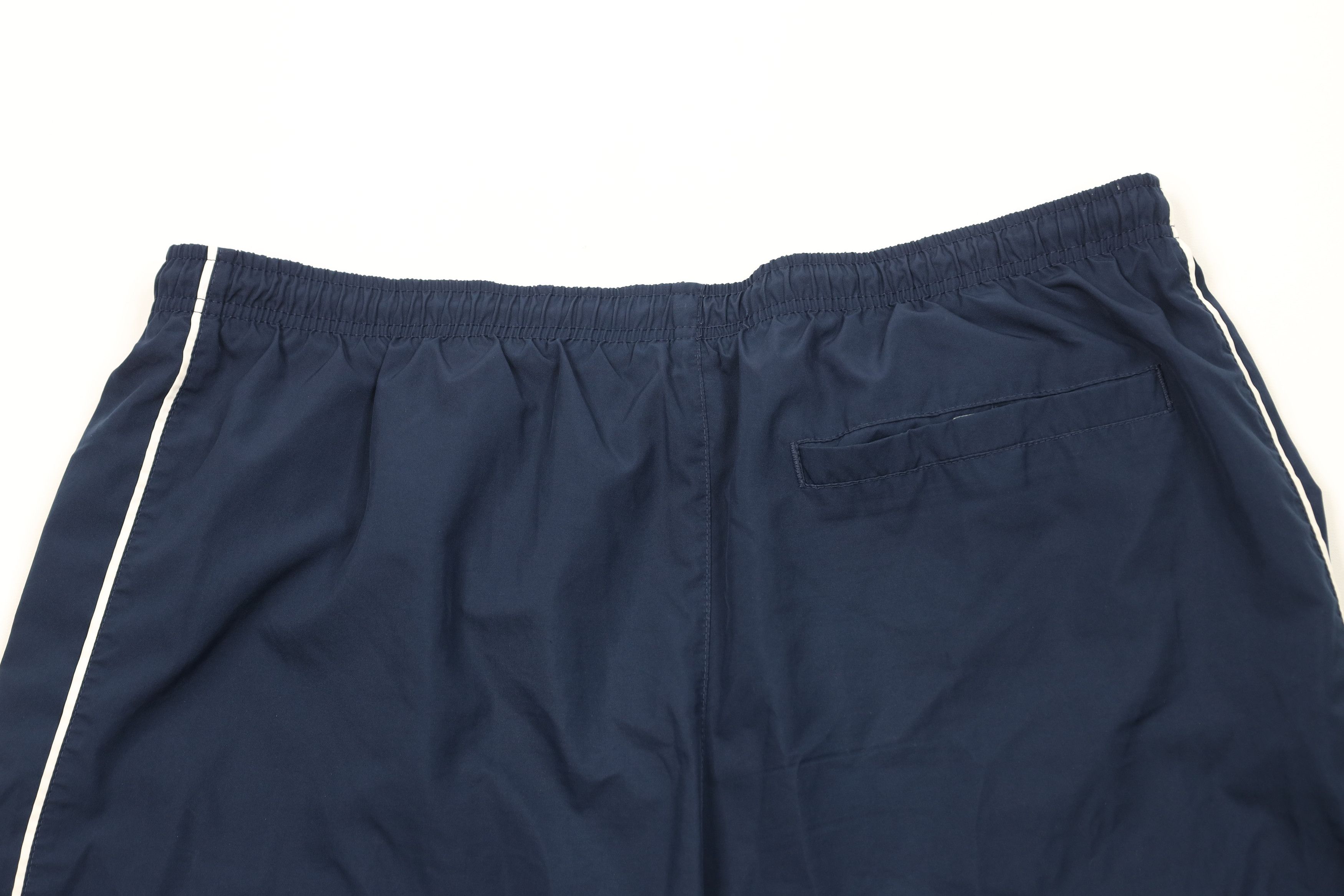 Nike Vintage Nike Mini Swoosh Above Knee Lined Shorts Trunks Size US 36 / EU 52 - 11 Thumbnail