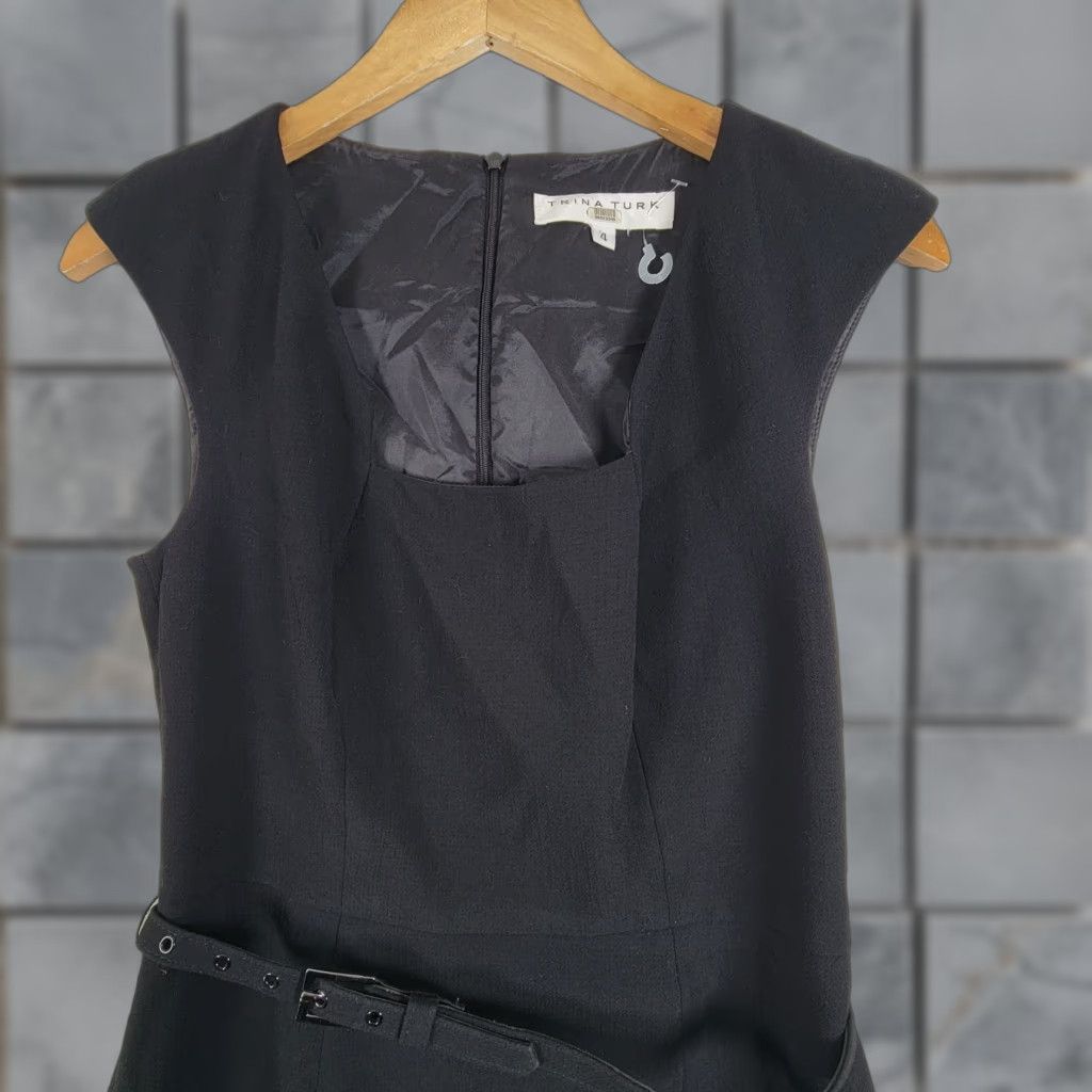 Trina Turk VINTAGE Trina Turk Sheath Dress Women 4 Black Ponte Knit Sleeveless Round Neck Zip Knee Length Wrangler? Size S / US 4 / IT 40 - 1 Thumbnail