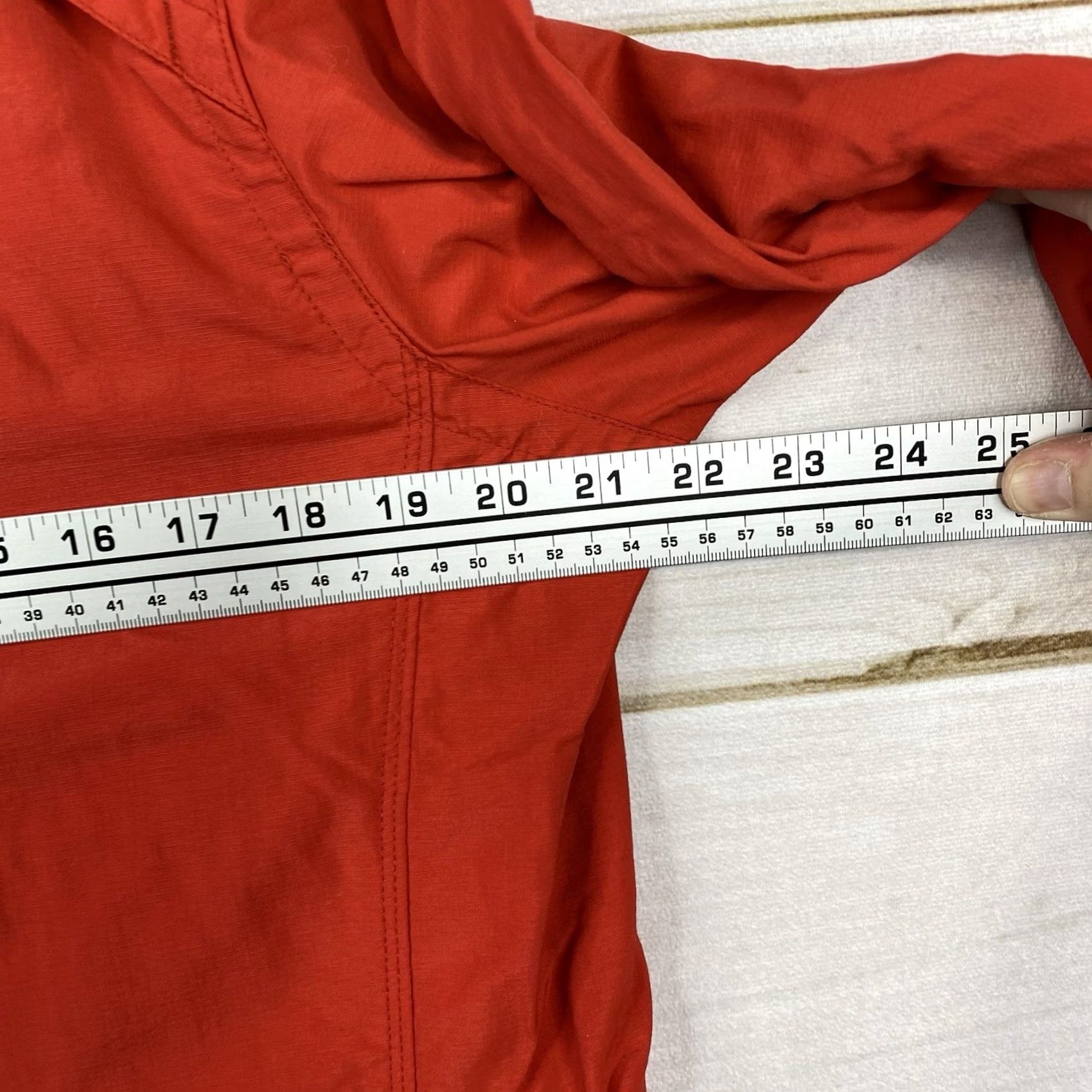 Vintage REI Shirt Womens XL Red Roll Tab Sleeve Outdoors Camping Hiking Button-Up Women XL Red Outdoors Casual Shirt Size XL / US 12-14 / IT 48-50 - 7 Thumbnail