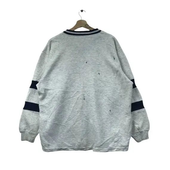 New Balance Vtg NEW BALANCE NBA Basketball Embroidery Sweatshirt V Neck Size M / US 6-8 / IT 42-44 - 2 Thumbnail