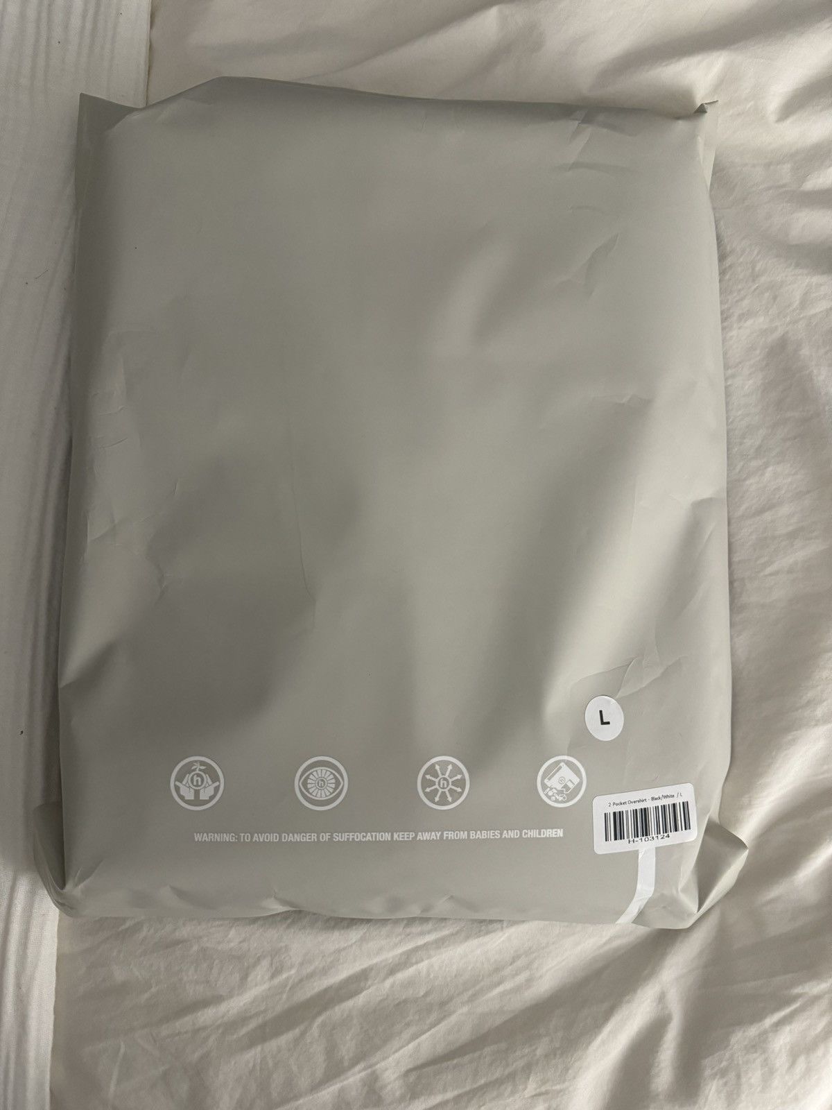 HIDDEN HIDDEN NY 2 Pocket Overshirt (Size Large) Size US L / EU 52-54 / 3 - 13 Thumbnail