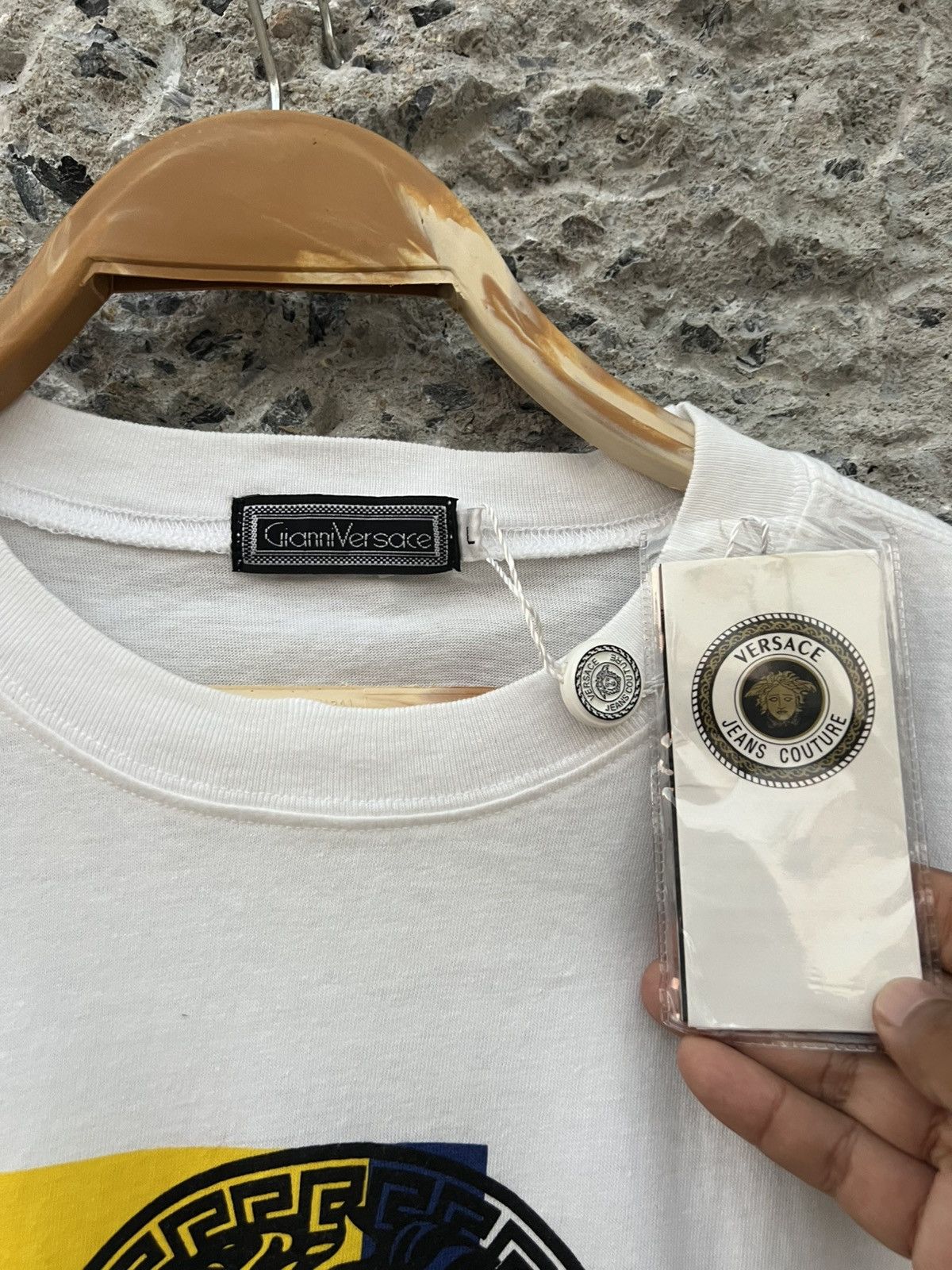 Versace Jeans Couture Vintage Versace T-shirt 90s Size US L / EU 52-54 / 3 - 2 Thumbnail
