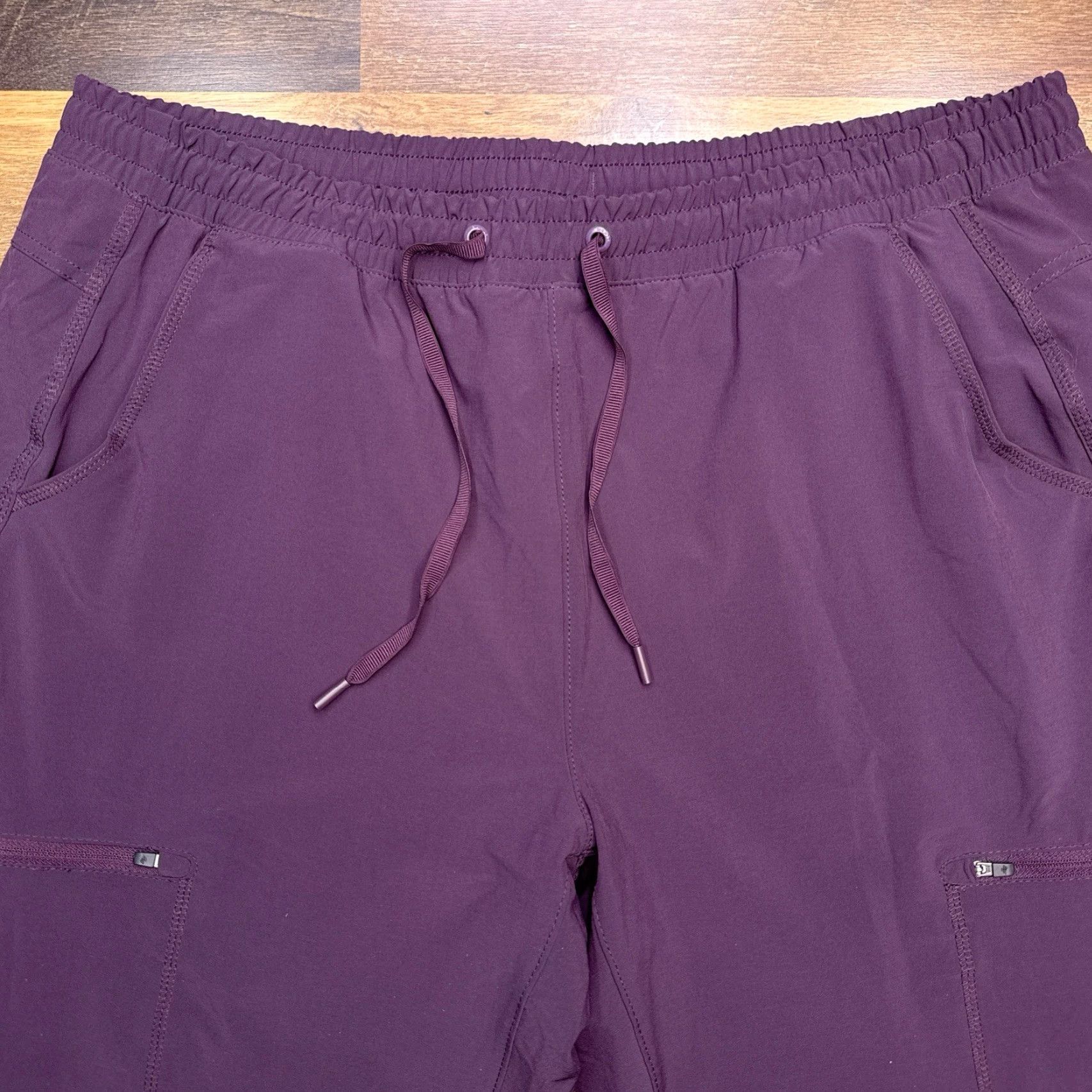 Eddie Bauer Eddie Bauer Women's Purple High Rise Stretch Cargo Pants Size 16 User: Eddie Bauer Women's Purple High Rise Stretch Cargo Pants Size 16 Size 38" / US 16 / IT 52 - 3 Thumbnail