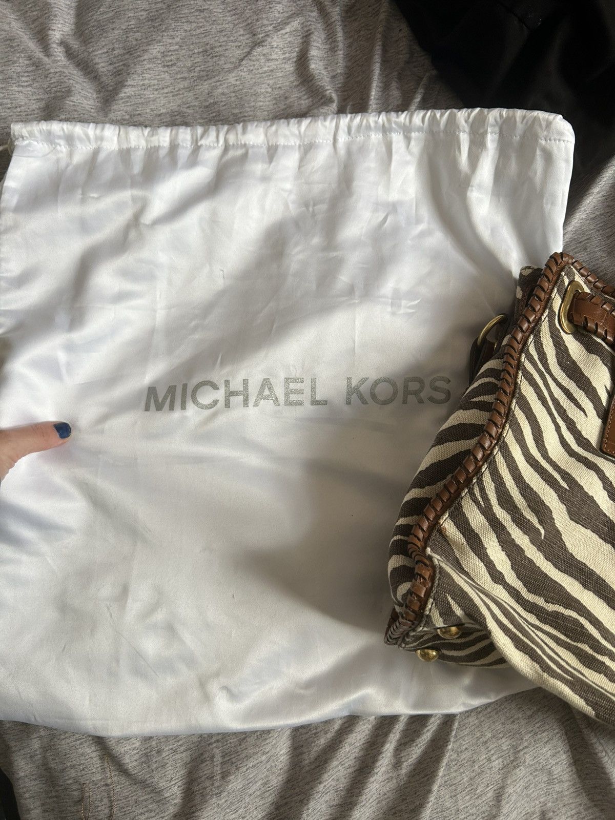 Michael Kors Michael Kors Hamilton-Zebra Canvas & Whipstitch Croc Leather Size ONE SIZE - 8 Thumbnail