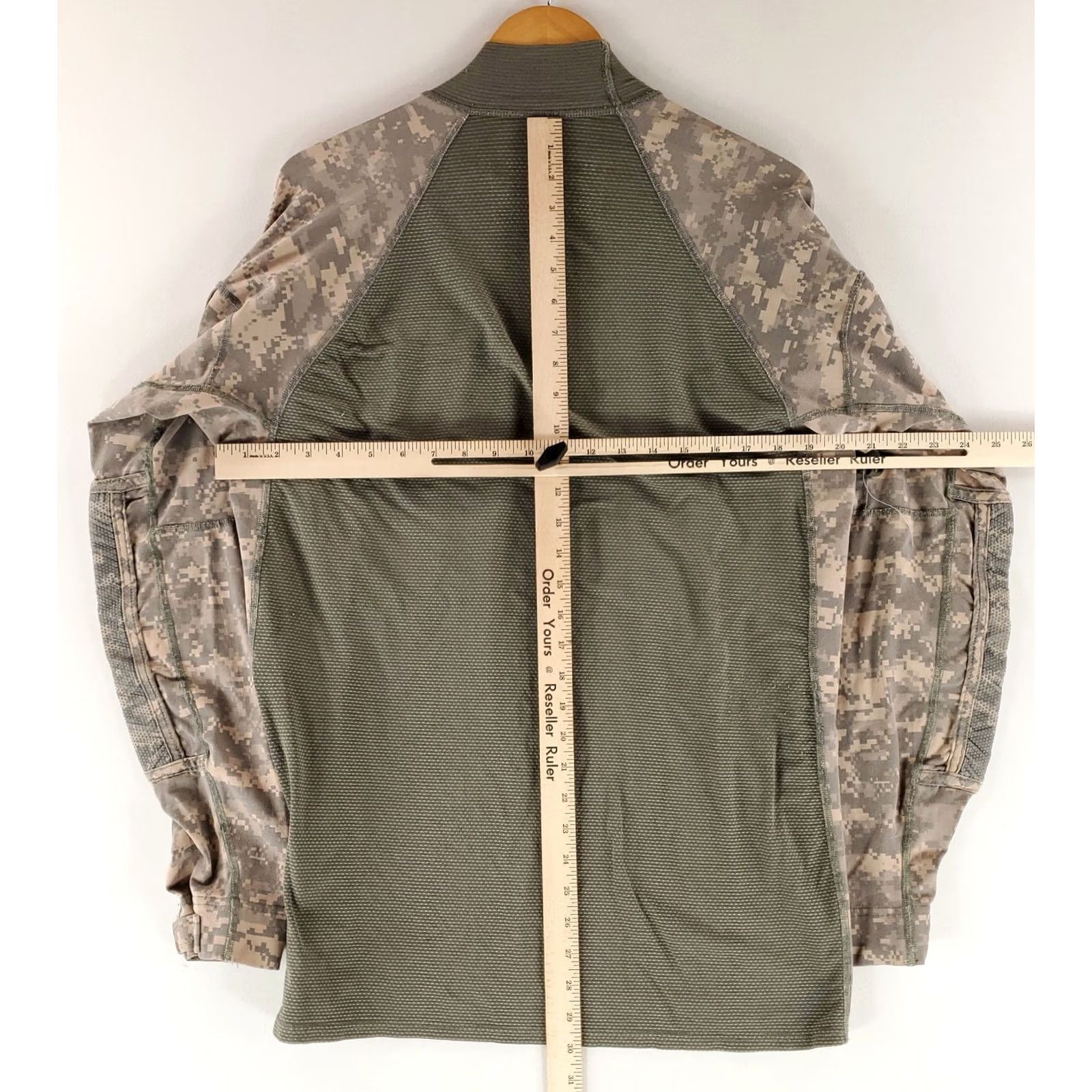 Vintage Massif Army Combat Shirt Digital Camouflage Long Sleeve Mens XL Shirt Size US XL / EU 56 / 4 - 8 Thumbnail