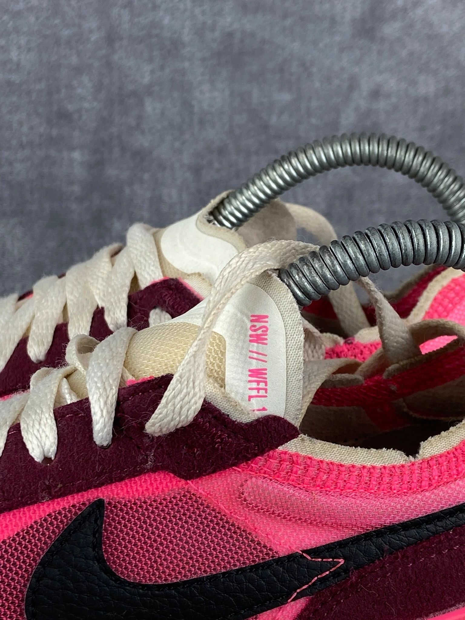 Nike Nike pink white running Size US 6 / IT 36 - 3 Thumbnail