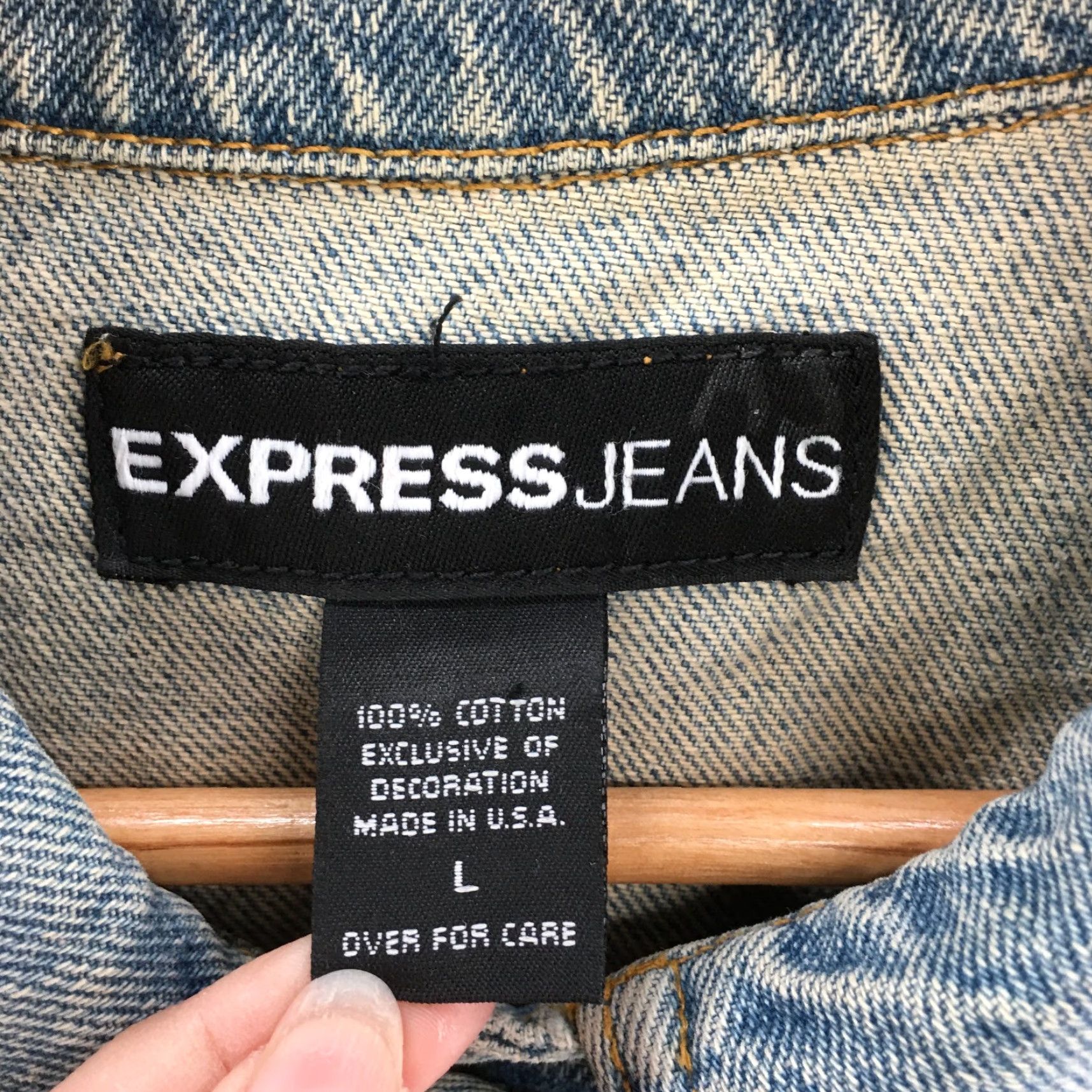 Express Express Jeans Cropped Denim Jacket Womens L Blue Cotton Button Up Front Pockets Size 36" / US 14 / IT 50 - 6 Thumbnail
