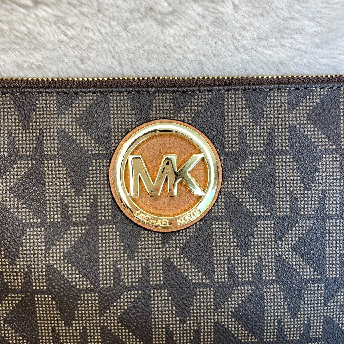Michael Kors NWT Michael Kors Fulton Monogram Clutch Wristlet Size ONE SIZE - 8 Thumbnail