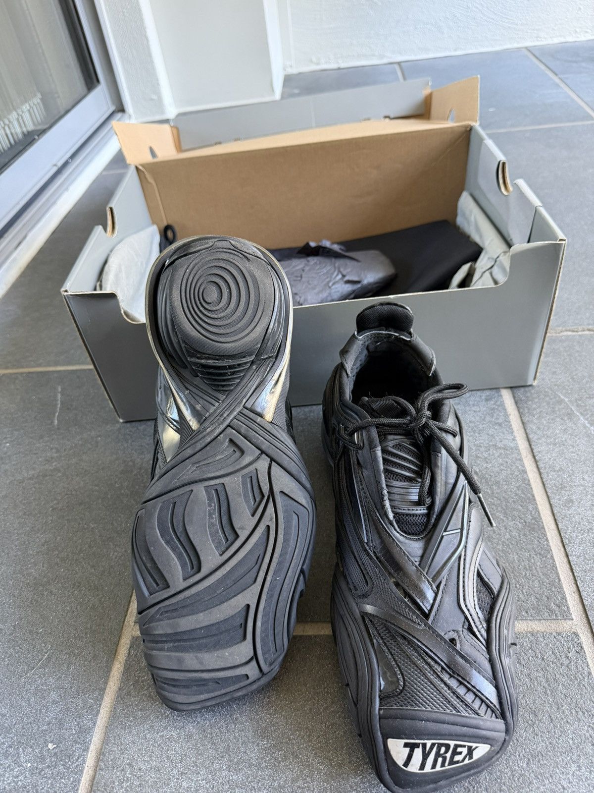 Balenciaga Balenciag Tyrex low-top sneakers Size US 9 / EU 42 - 3 Thumbnail