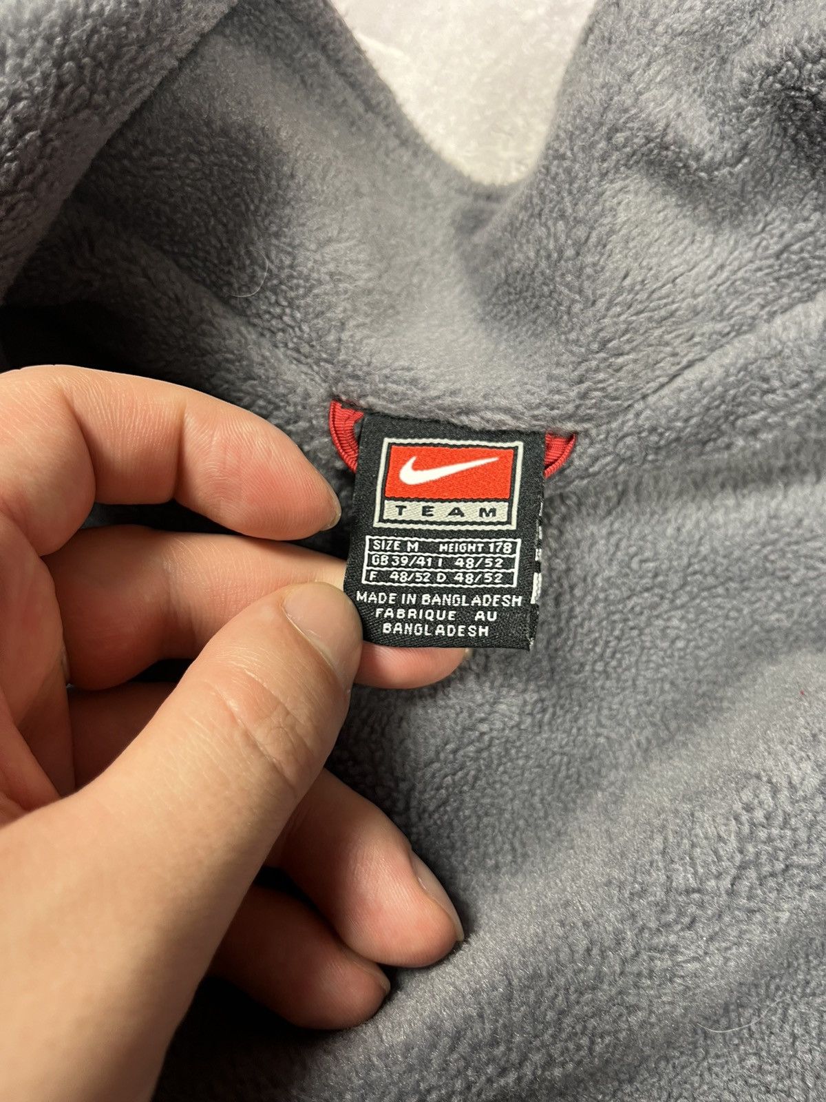 Nike Vintage Nike Team Sunderland 2000-2002 Red Soccer Jacket Size US M / EU 48-50 / 2 - 8 Thumbnail