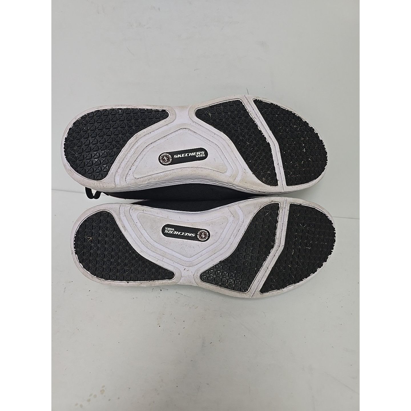 SKECHERS Skechers Women's AT SP Slip Resistant Work Shoes 9.5 Size US 9.5 / IT 39.5 - 8 Thumbnail