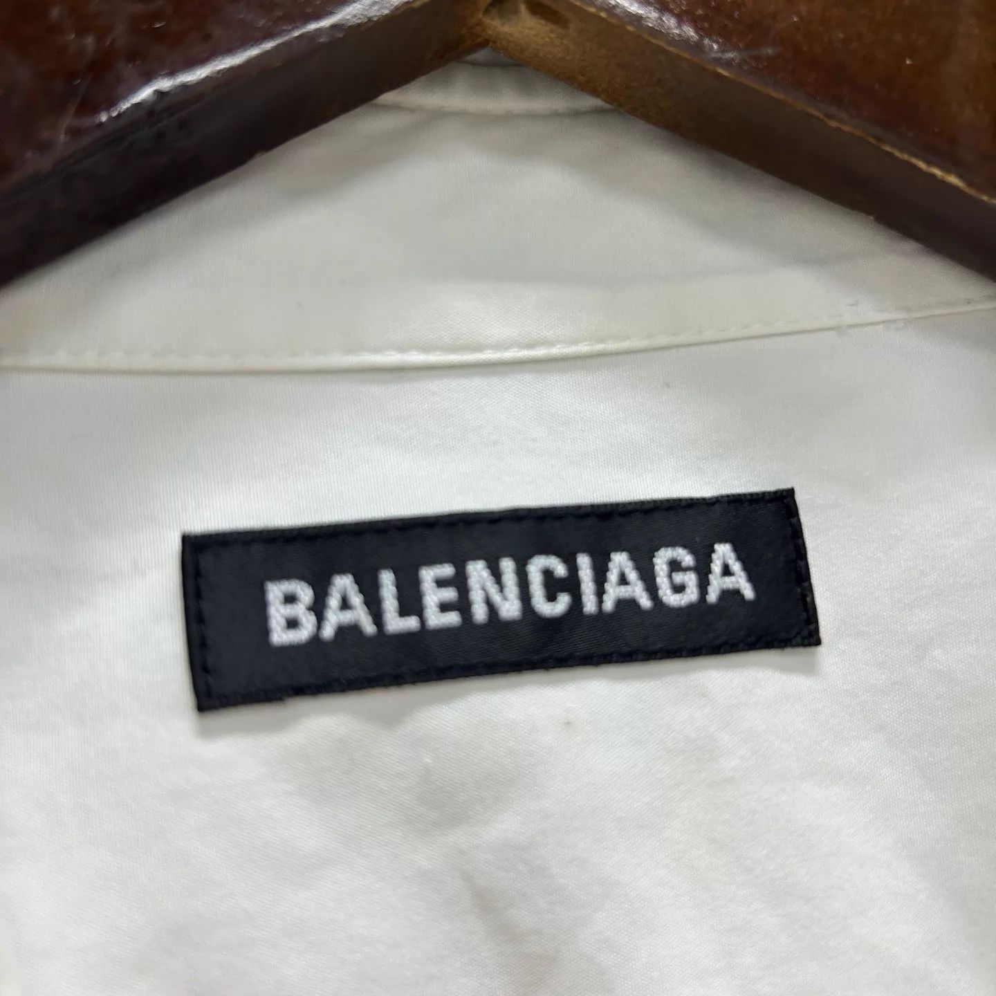 Balenciaga Balenciaga Coke Mini Logo Shirt 99 New 38 Size US M / EU 48-50 / 2 - 3 Thumbnail