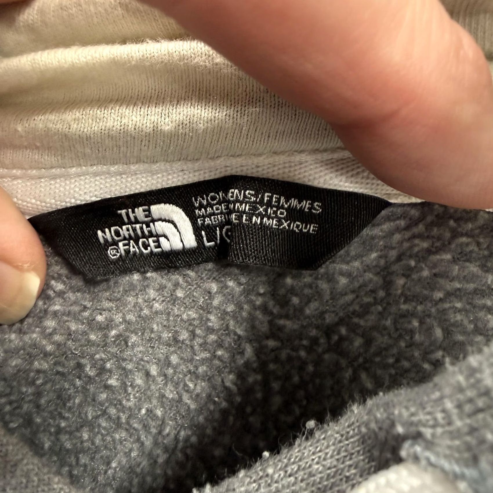 The North Face The North Face Hoodie Womens L Gray Logo Pullover Kangaroo Pocket Fleece Raglan Sleeves Wool? Size L / US 10 / IT 46 - 3 Thumbnail