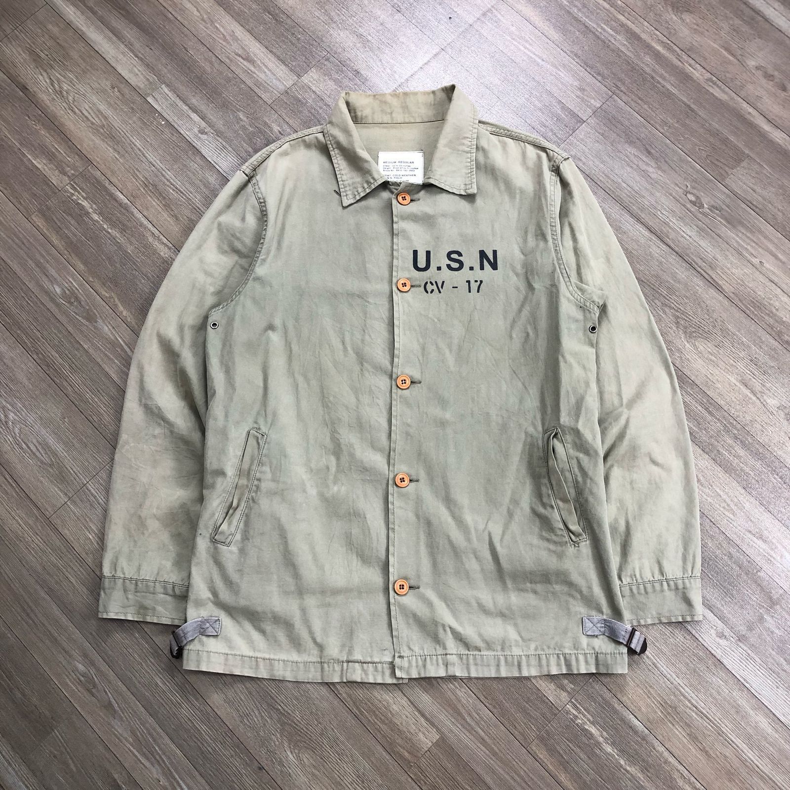 Aspesi Aspesi USN CV-17 Bunker Hill Military Shirts Size US M / EU 48-50 / 2 - 1 Thumbnail