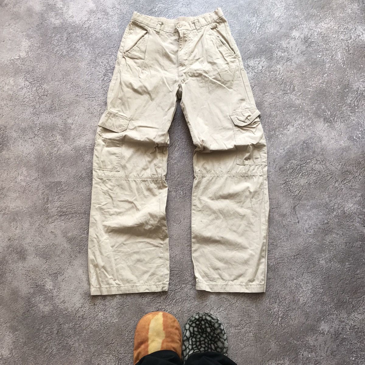 Vintage Vintage Y2K Baggy Cargo Pants Tan Distressed Workwear 28 Size 28" / US 6 / IT 42 - 2 Thumbnail