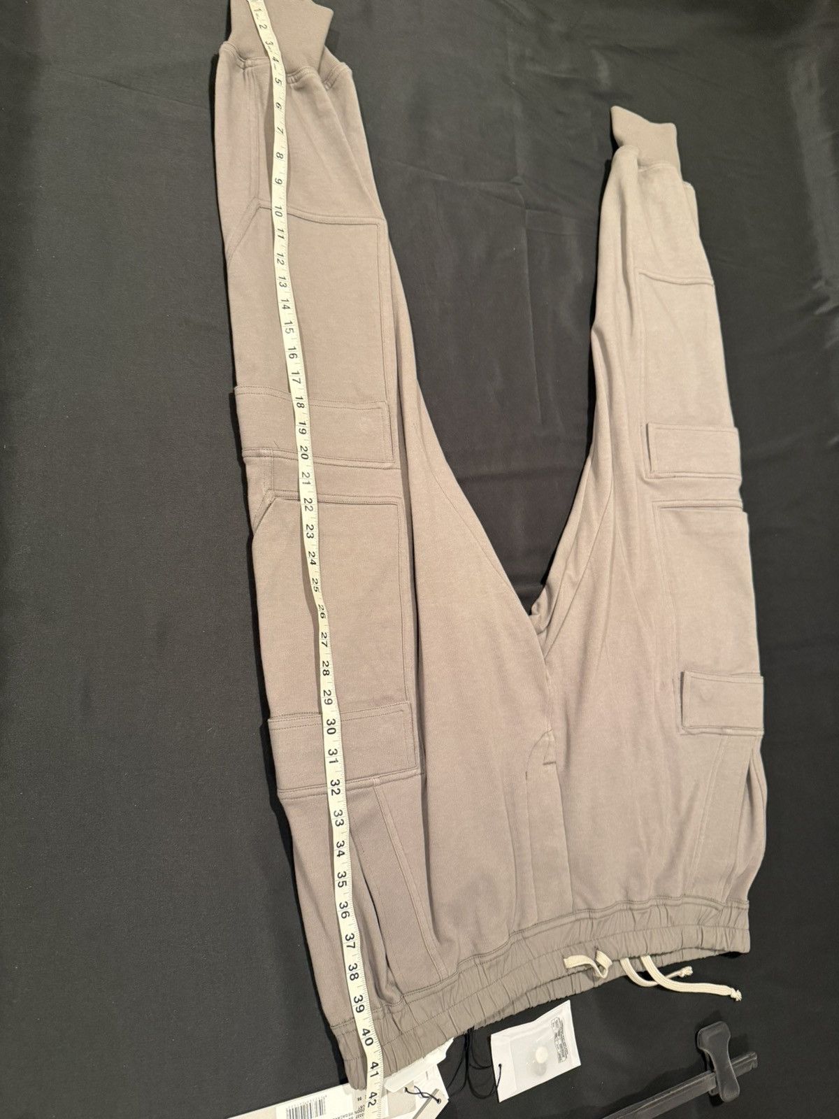 Rick Owens Rick Owens cargo pants. 56/38-40. $1290 Size US 40 / EU 56 - 9 Thumbnail