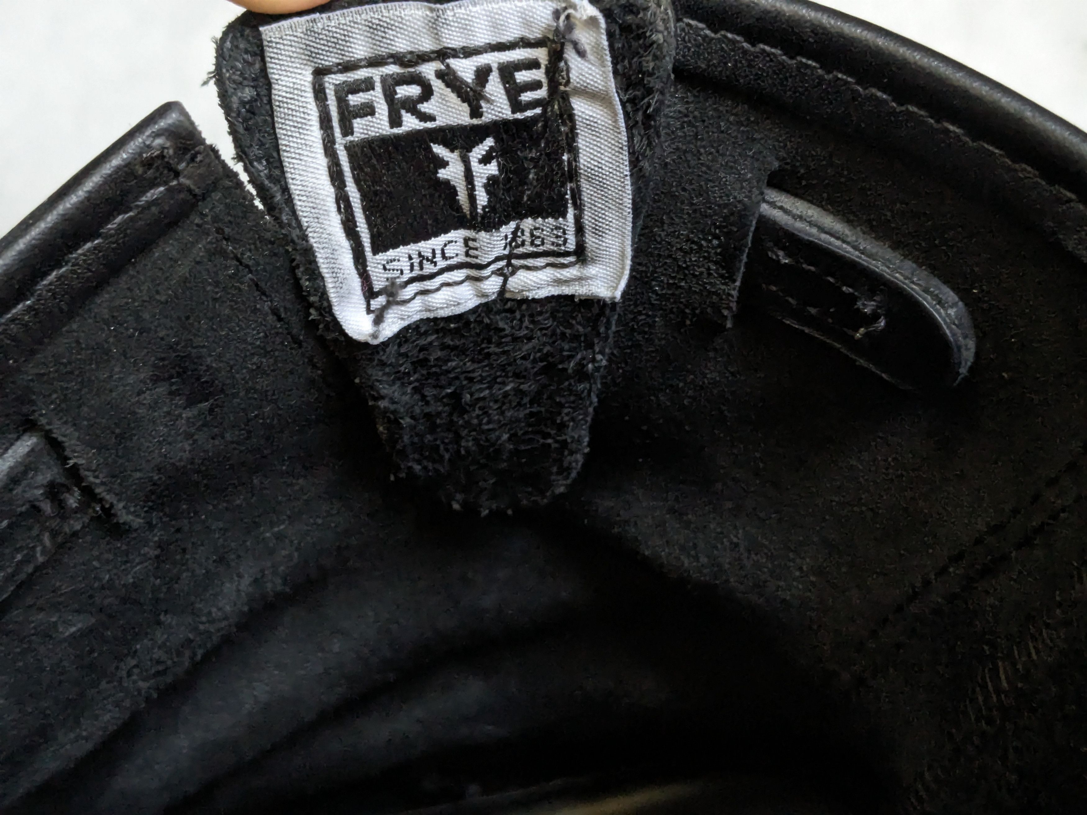 Frye Frye Engineer Black Leather 9 M Leather Buckle Size US 9 / EU 42 - 7 Thumbnail