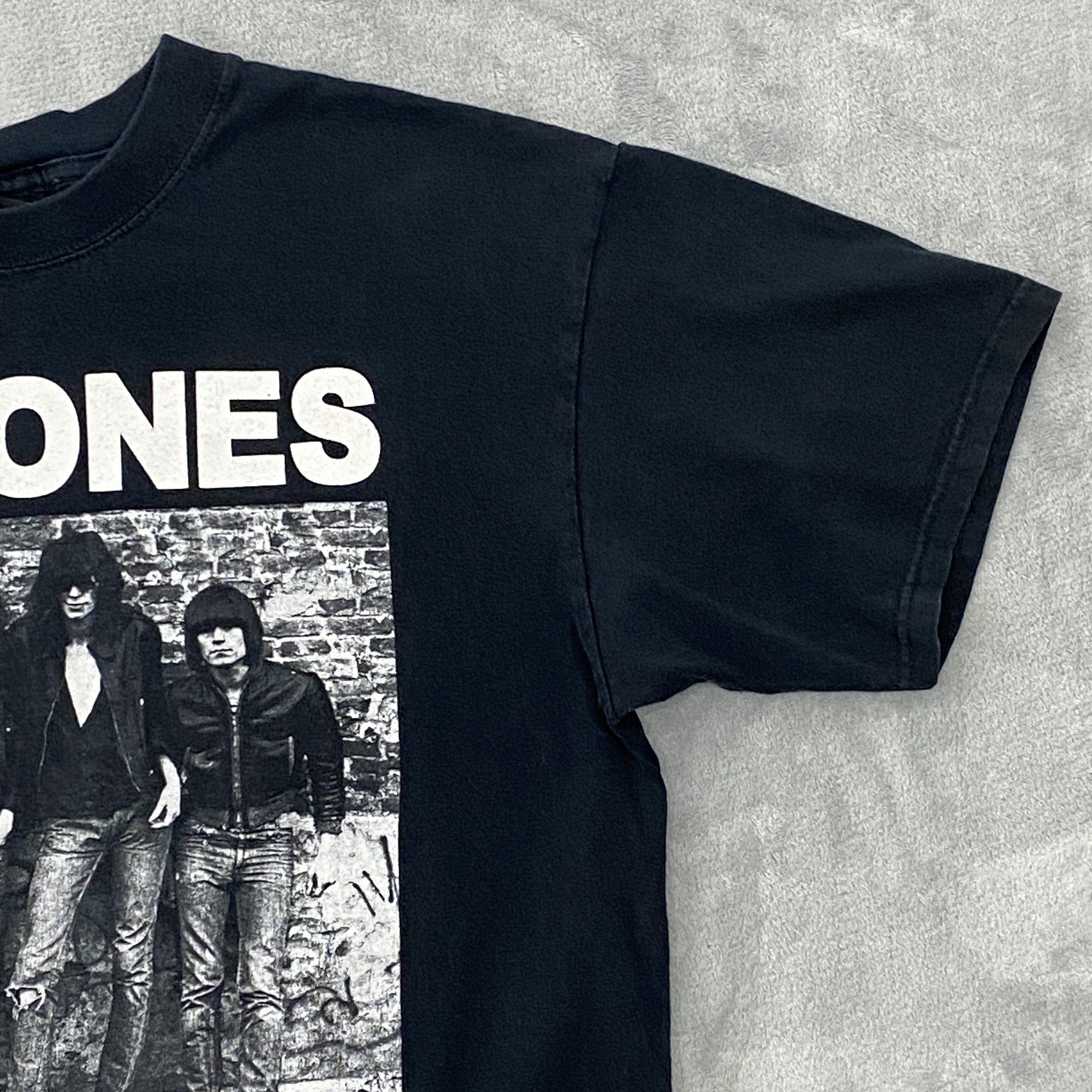 Band Tees RAMONES Punk Rock Band T Shirt Group Photo 1234 Label Size US L / EU 52-54 / 3 - 7 Thumbnail