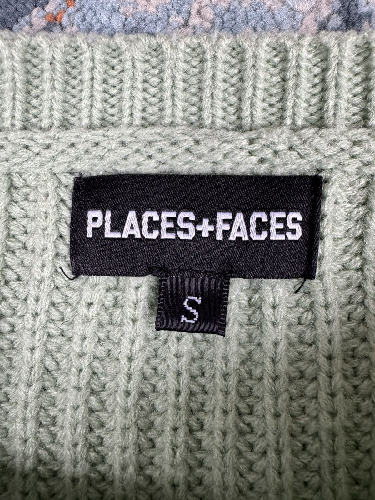 Places + Faces Places + Faces sage green embroidered spellout sweater knit Size US S / EU 44-46 / 1 - 9 Thumbnail
