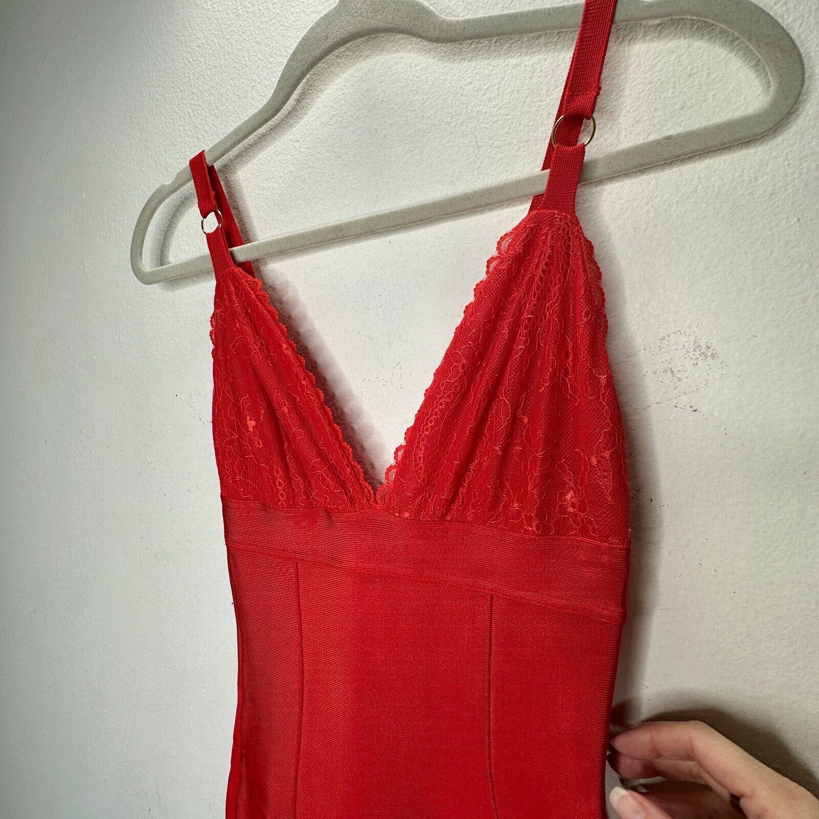 House of CB House of CB London Red Lace Trim VNeck Bandage Dress Mini XS Size XS / US 0-2 / IT 36-38 - 7 Thumbnail
