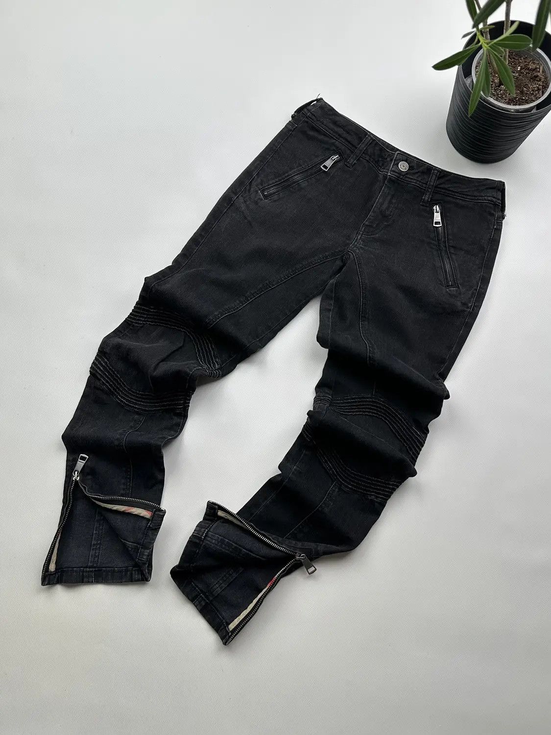 image of Archival Clothing x Avant Garde Burberry Brit Zipped Jeans in Black, Women's (Size 26)