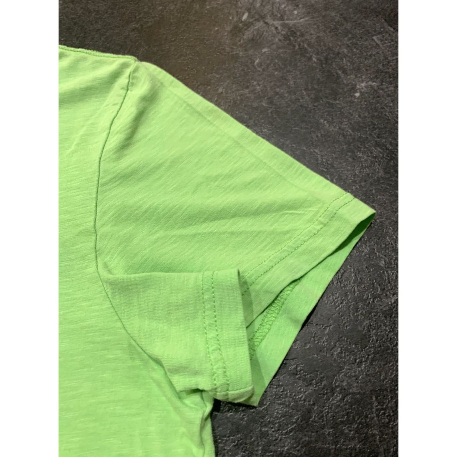 Vintage American Eagle Women's Medium Green V-Neck Pullover T-Shirt - Solid Basic - All Seasons Size M / US 6-8 / IT 42-44 - 2 Thumbnail