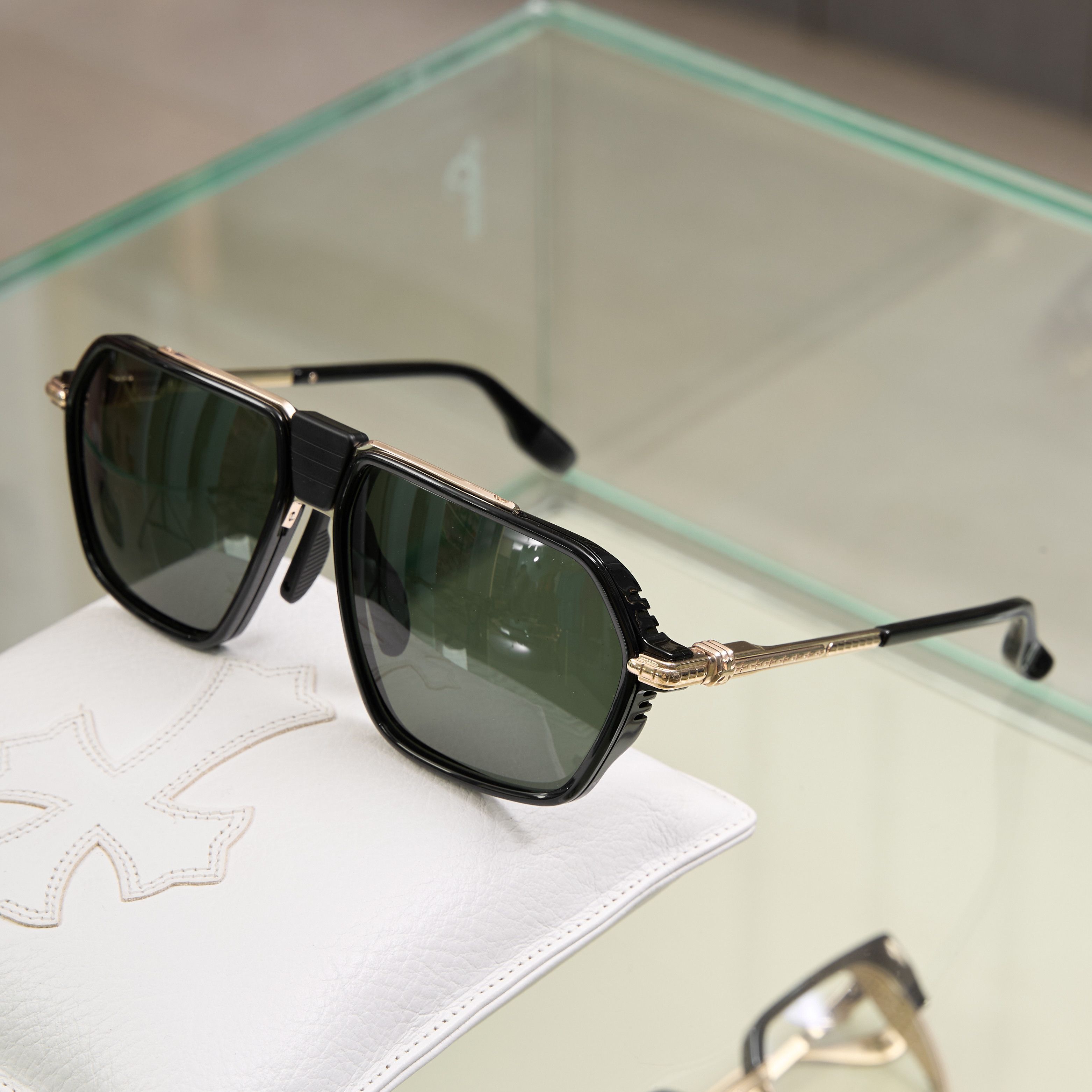 Chrome Hearts CHROME HEARTS DRIPPY BLACK/GOLD PLATED BLACK Size ONE SIZE - 1 Thumbnail