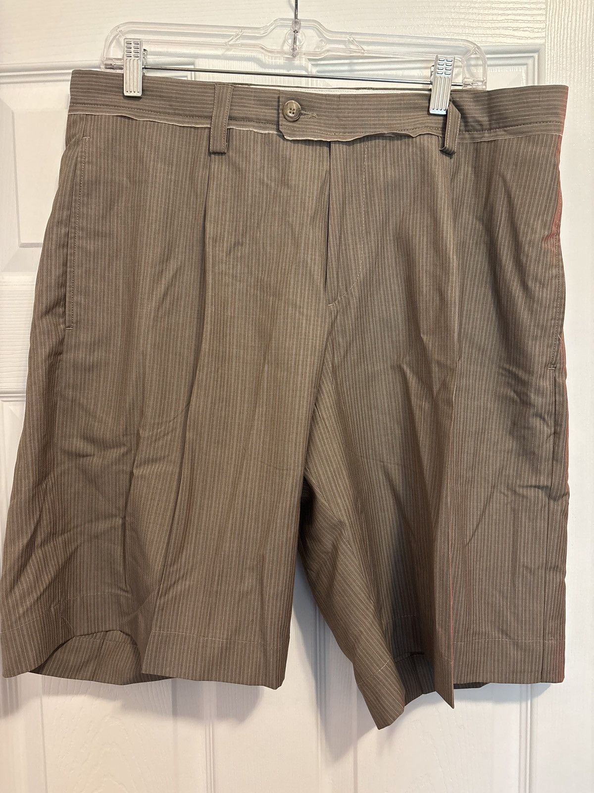 Mfpen beige stripe shorts