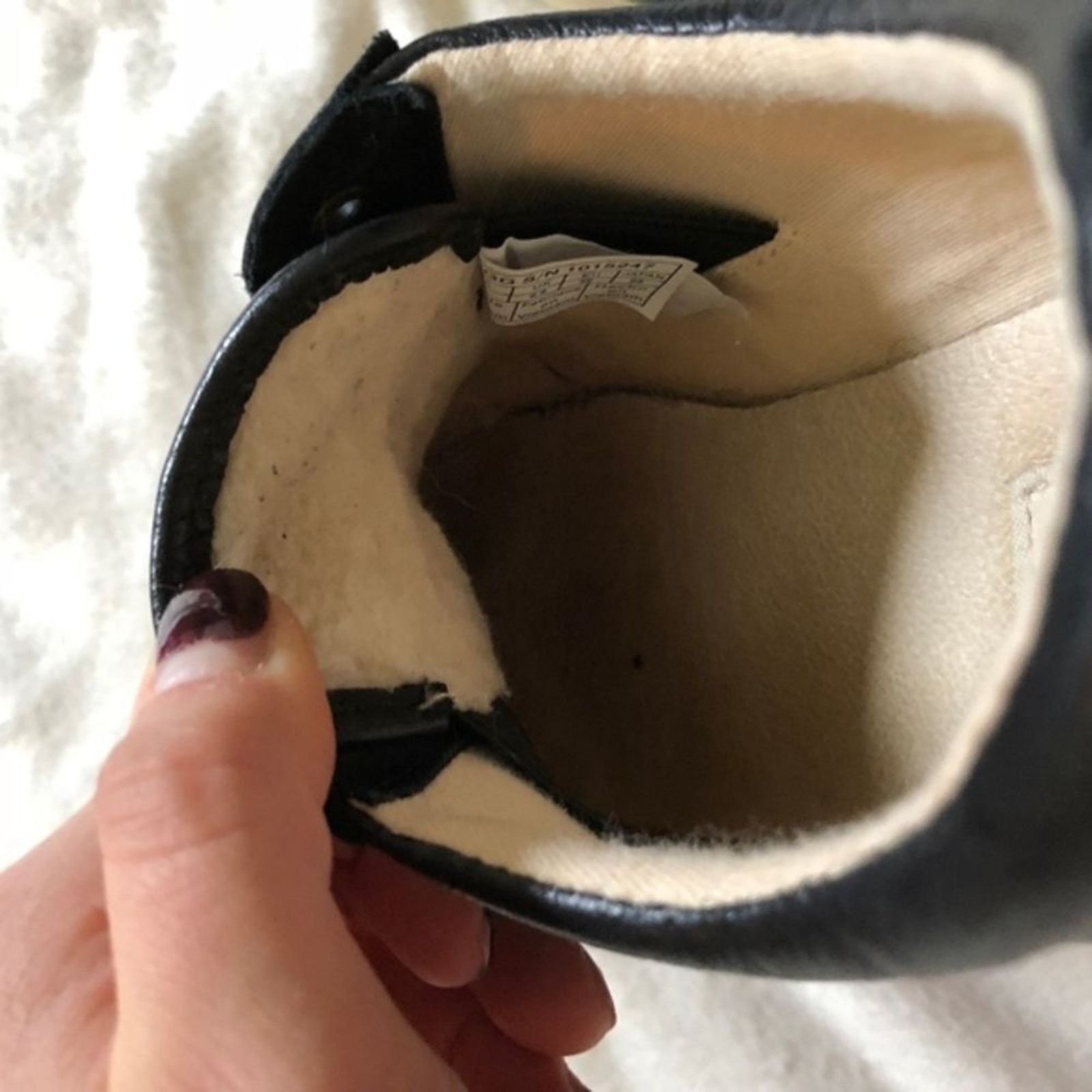 Ugg UGG Black Leather Slip-On Sneakers| Sz 8 Size US 8 / IT 38 - 5 Thumbnail