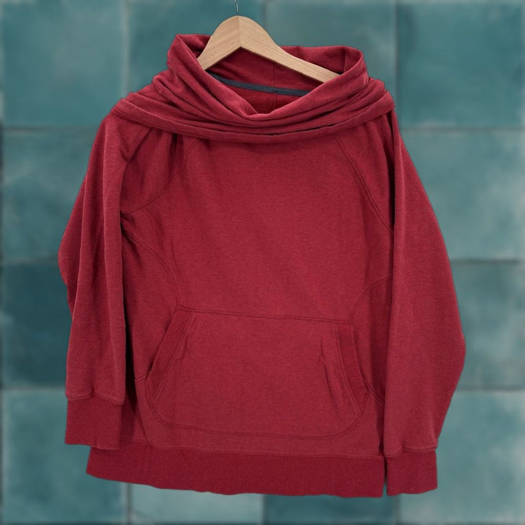 Vintage L.L.Bean Cozy Pullover Womens Large Red Cowl Neck Kangaroo Pocket Stretch Fleece Sweatshirt Size L / US 10 / IT 46 - 1 Thumbnail