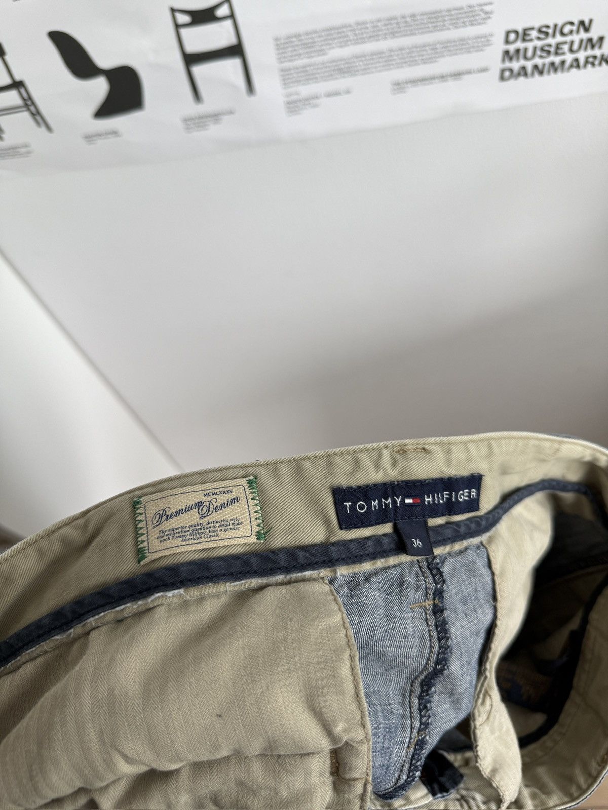 Tommy Hilfiger × Vintage Vintage y2k Tommy Hilfiger baggy denim cargo shorts 36 skate Size US 36 / EU 52 - 4 Thumbnail