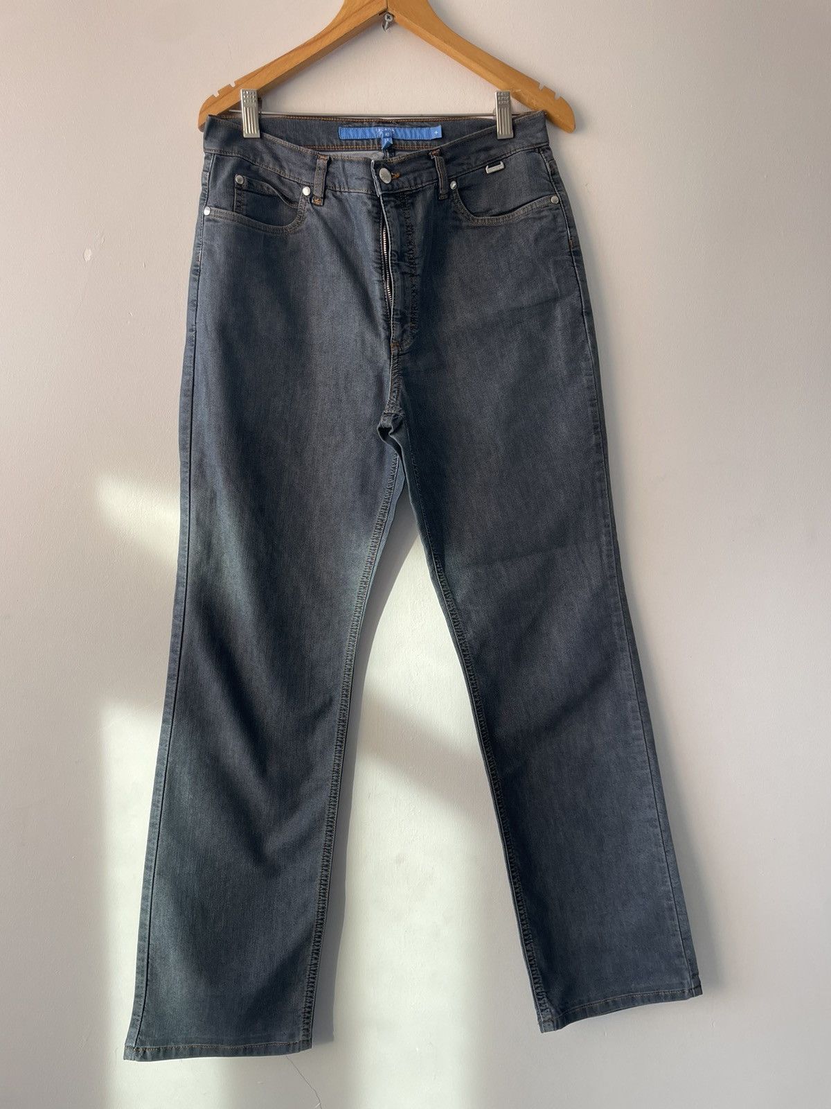 Escada Escada jean Size 27" / US 4 / IT 40 - 12 Thumbnail