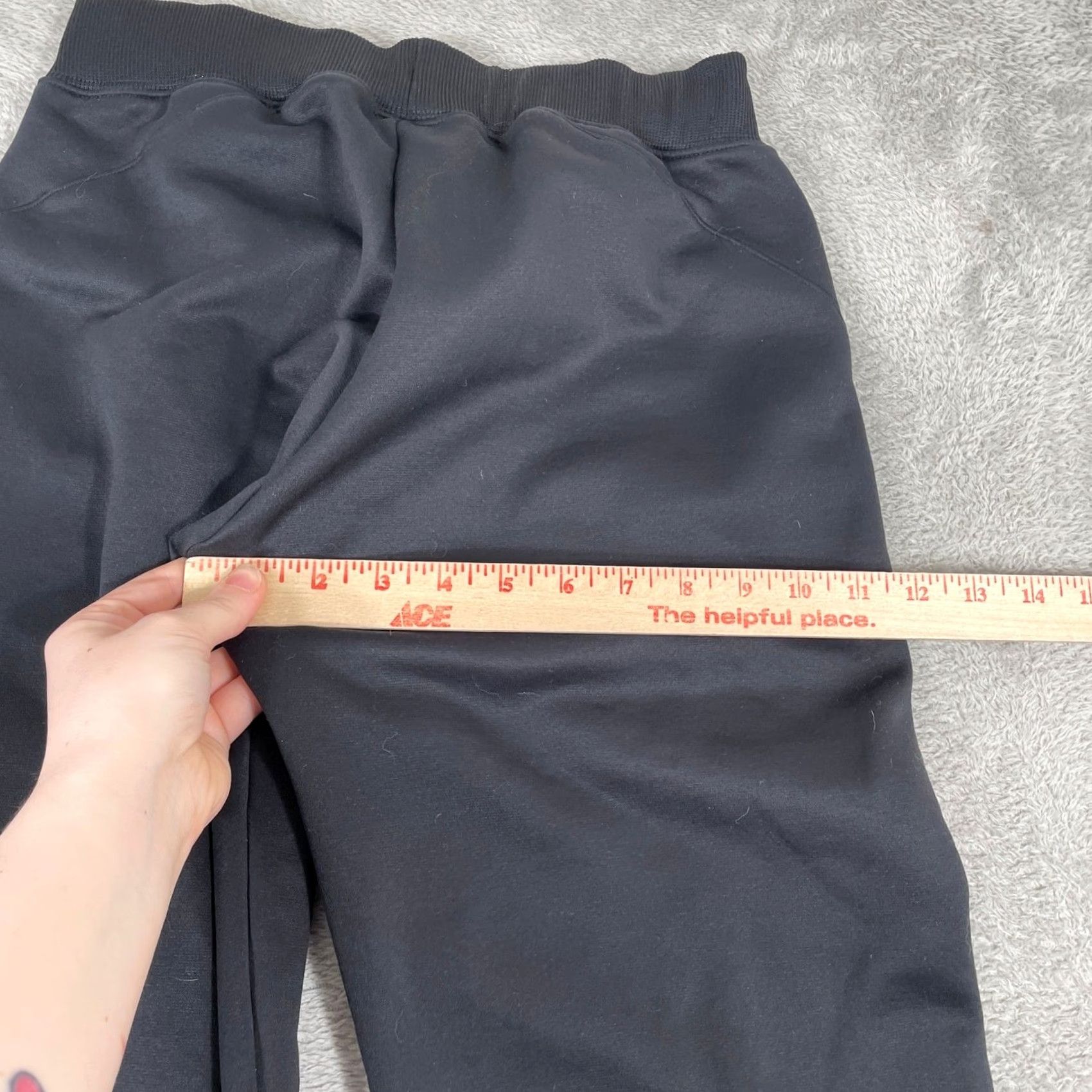 Under Armour VINTAGE Under Armour Sweatpants Womens M Black Fleece Joggers Activewear Gym Size 42" / US 20 - 7 Thumbnail