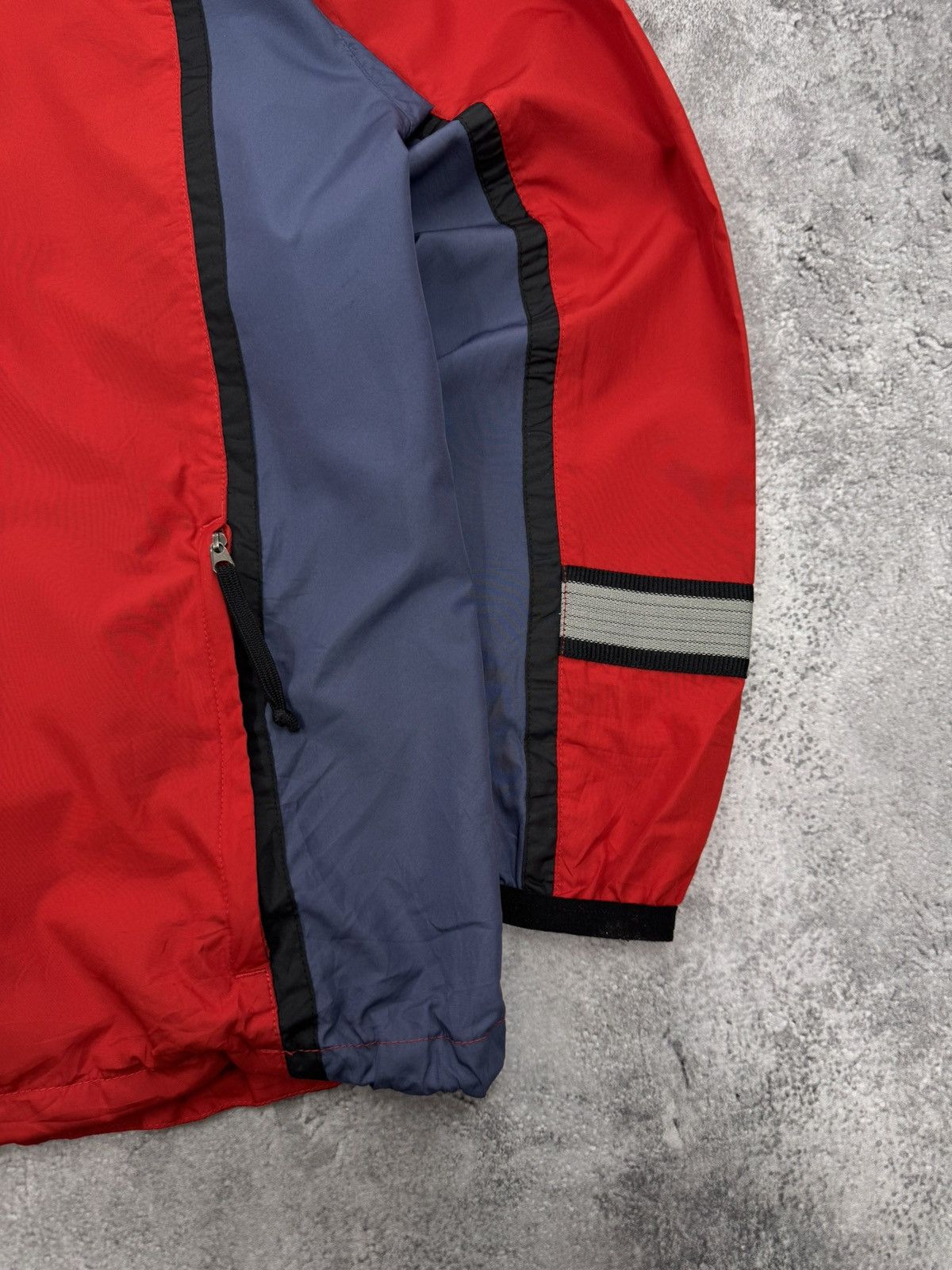 Nike Nike Men Vintage Windbreaker Jacket Red / Grey Zip Up Size US XL / EU 56 / 4 - 2 Thumbnail