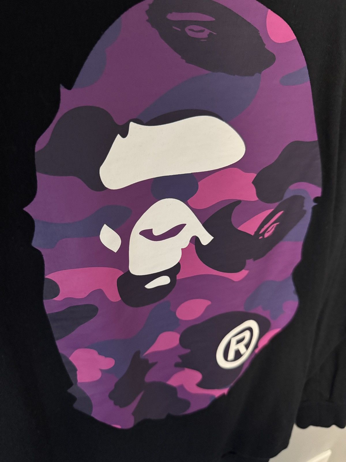 Bape Long sleeve Bape tee in black with purple camo ape head Size XS / US 0-2 / IT 36-38 - 2 Thumbnail