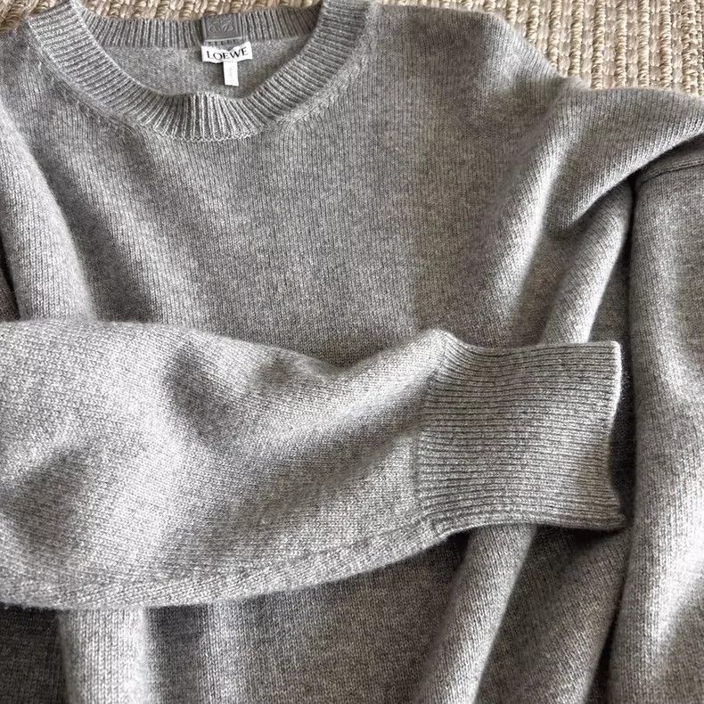 Loewe LOEWE Grey cashmere sweater Size US S / EU 44-46 / 1 - 3 Thumbnail