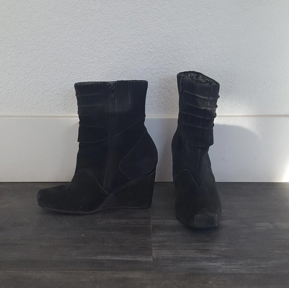 Hush Puppies Black Suede Hush Puppies Detailed Bootie Size US 6.5 / IT 36.5 - 1 Thumbnail