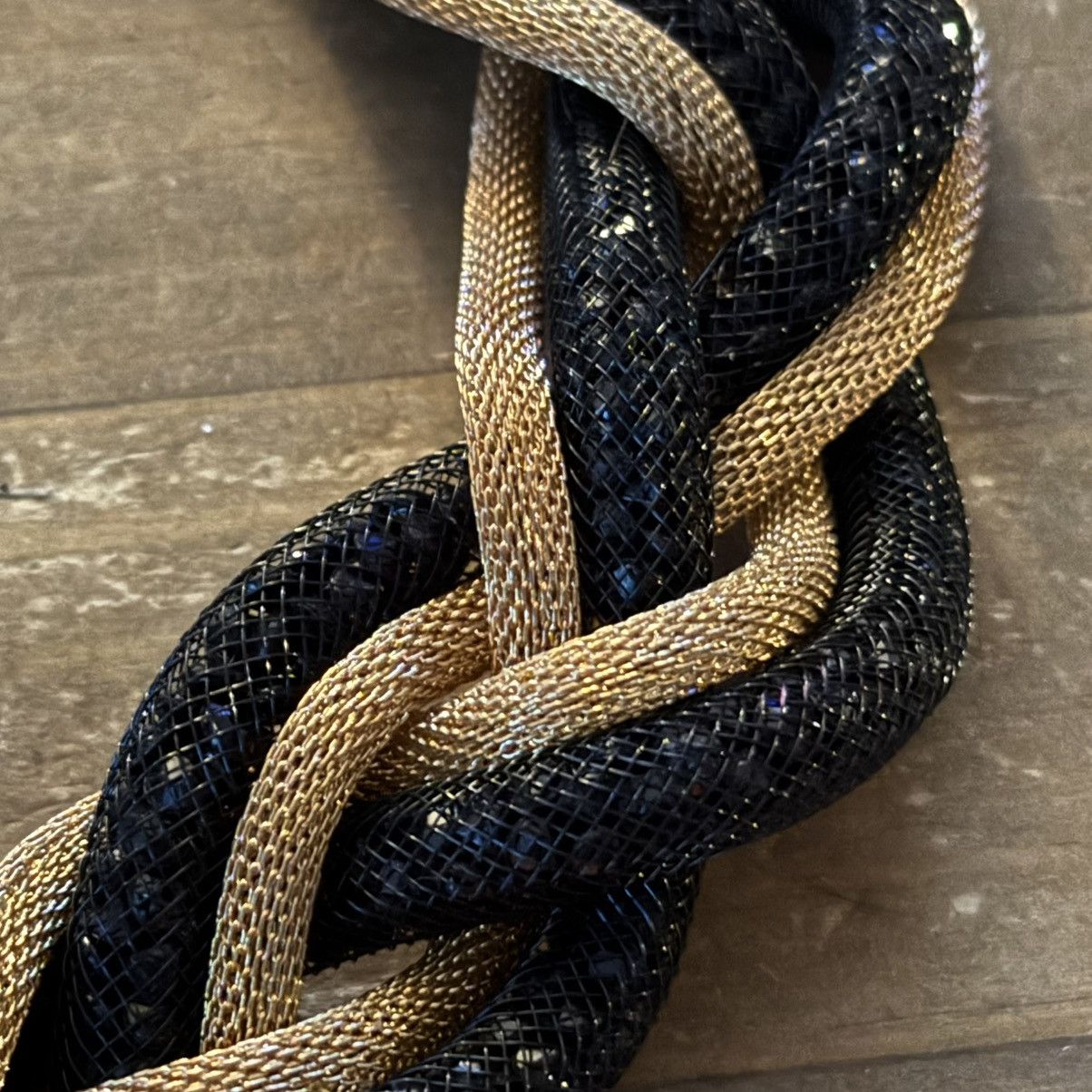 Other Chunky black and gold mesh tube braided necklace Size ONE SIZE - 4 Thumbnail