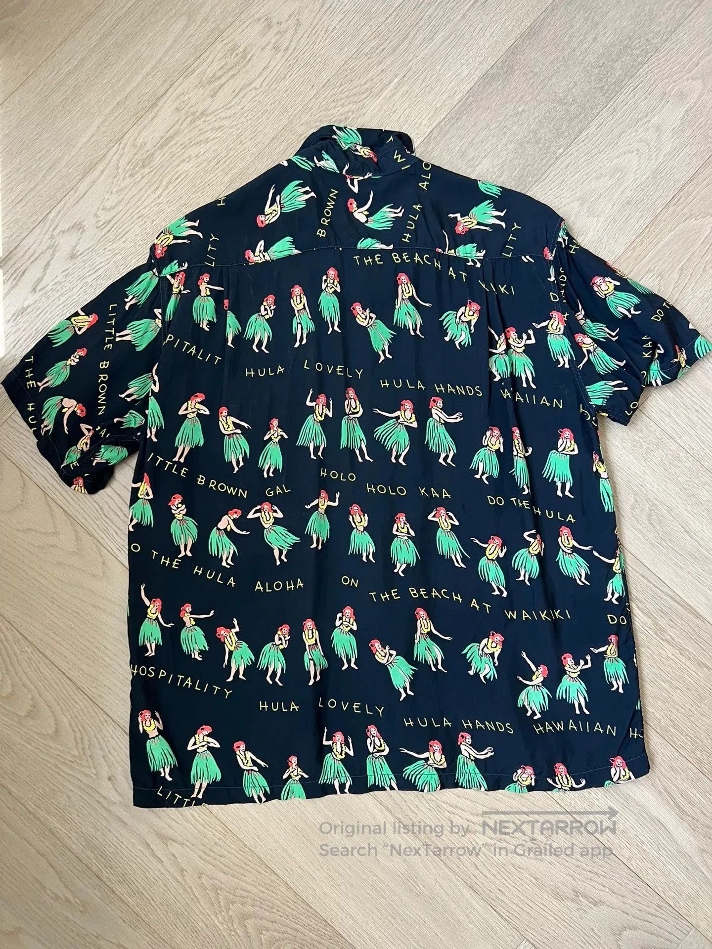 Sun Surf Vintage Hawaiian Shirt with Hula Design. Size US M / EU 48-50 / 2 - 3 Thumbnail