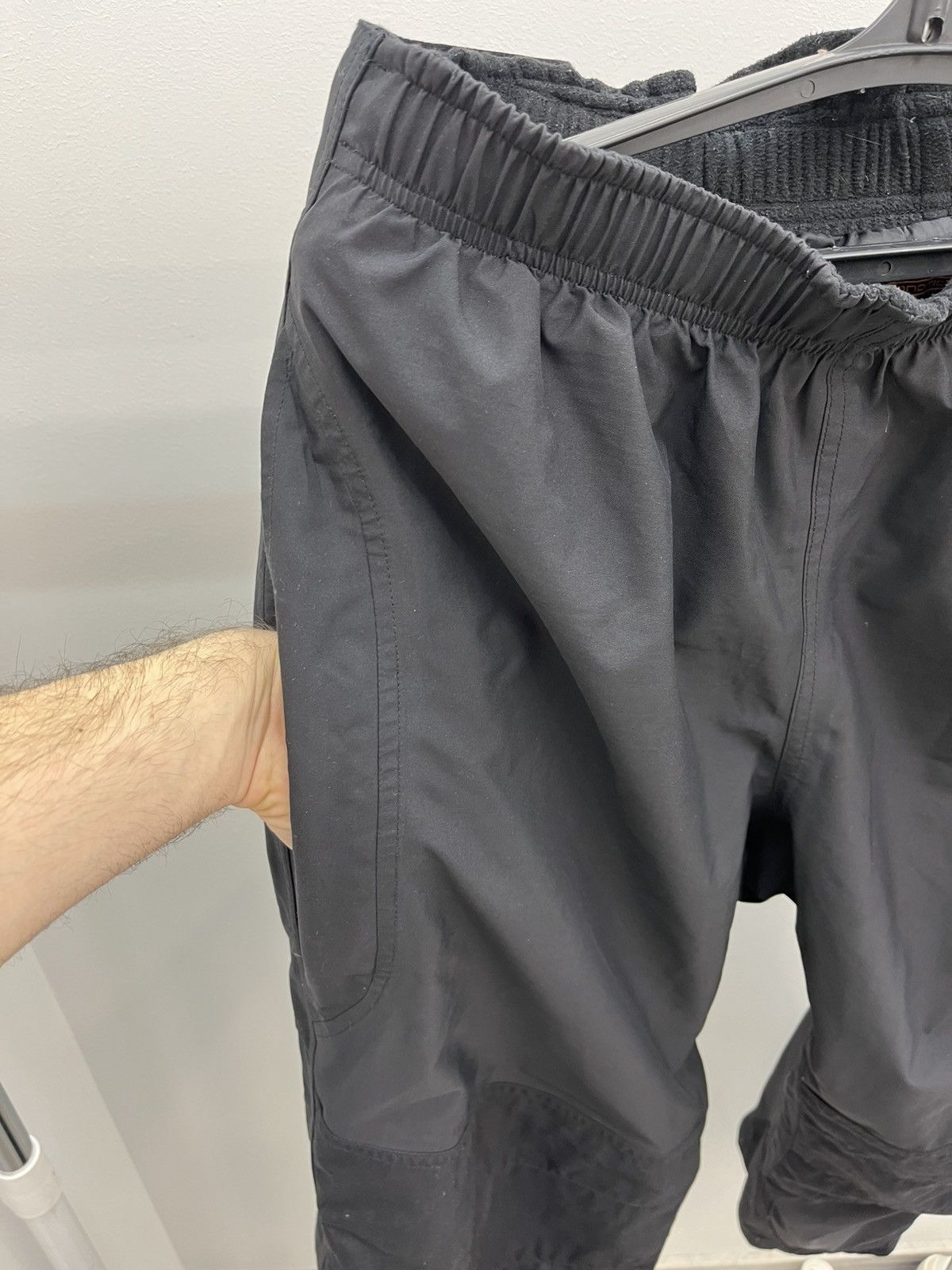 Nike ACG Vintage Nike ACG Pockets Snowboarding Full Zip Pants Size US 34 / EU 50 - 3 Thumbnail