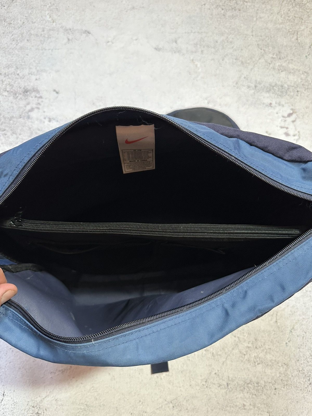 Japanese Brand × Nike Nike vintage Y2K bag messenger Size ONE SIZE - 11 Thumbnail