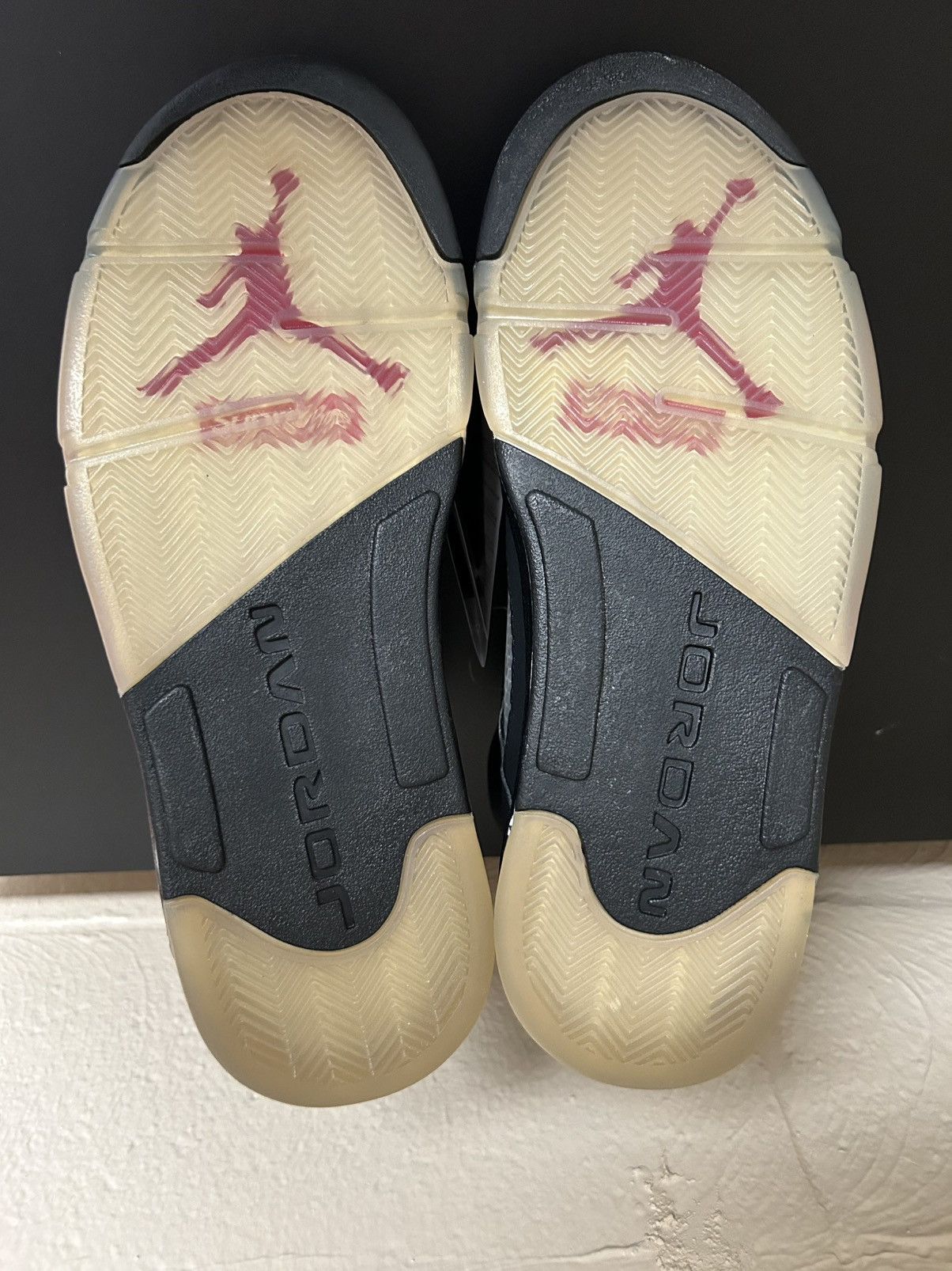 Jordan Brand × Supreme Supreme Air Jordan 5 Size US 11 / EU 44 - 10 Thumbnail